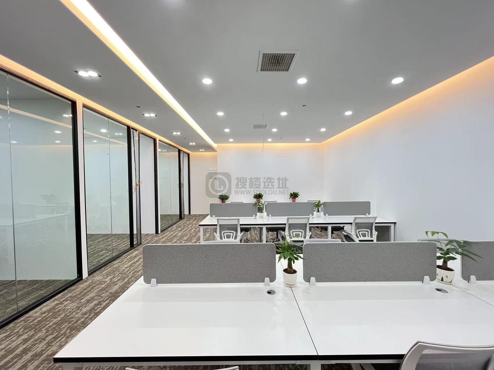 中海龙湾财富中心面积158平