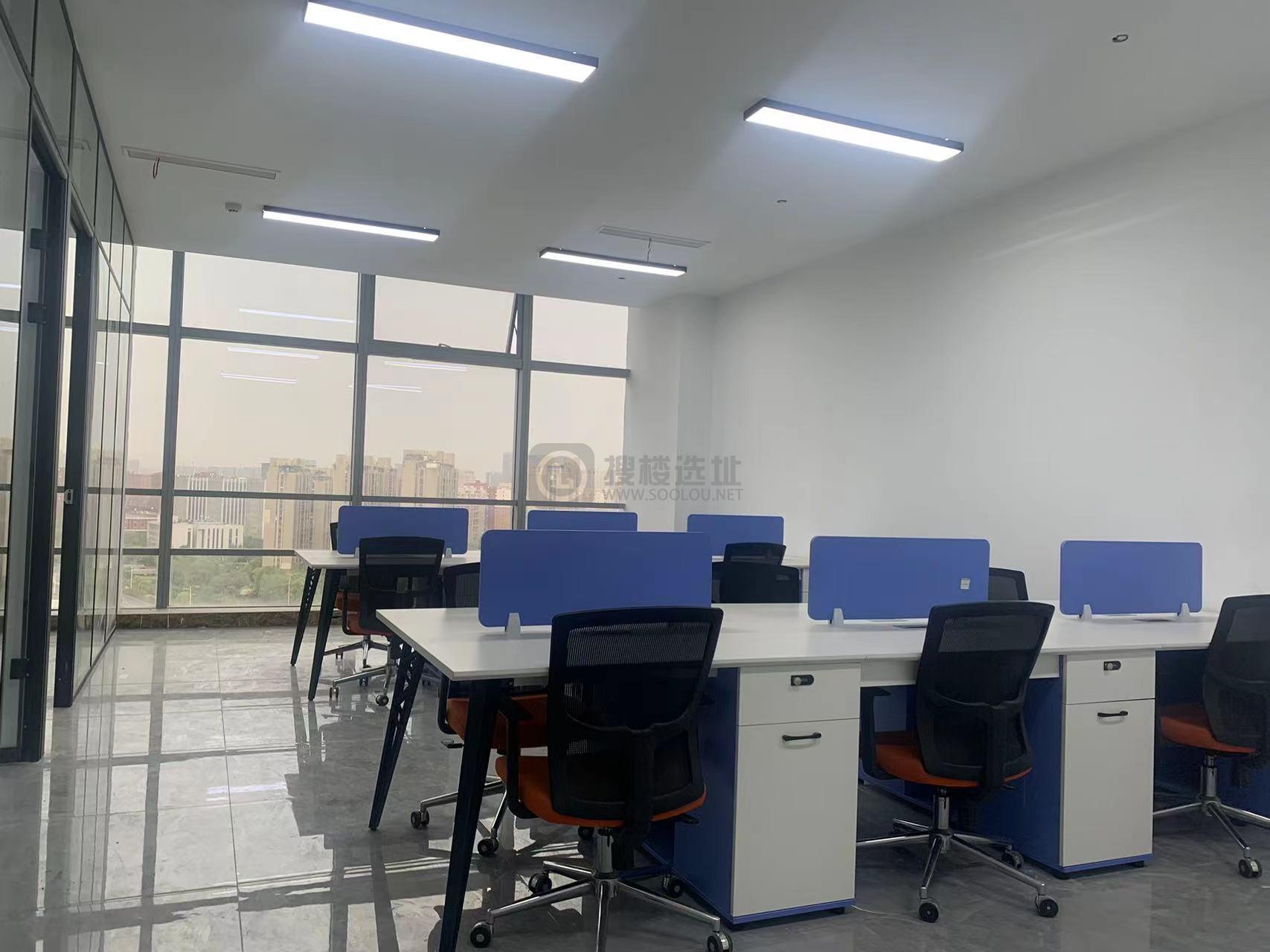 升龙汇金中心面积204平