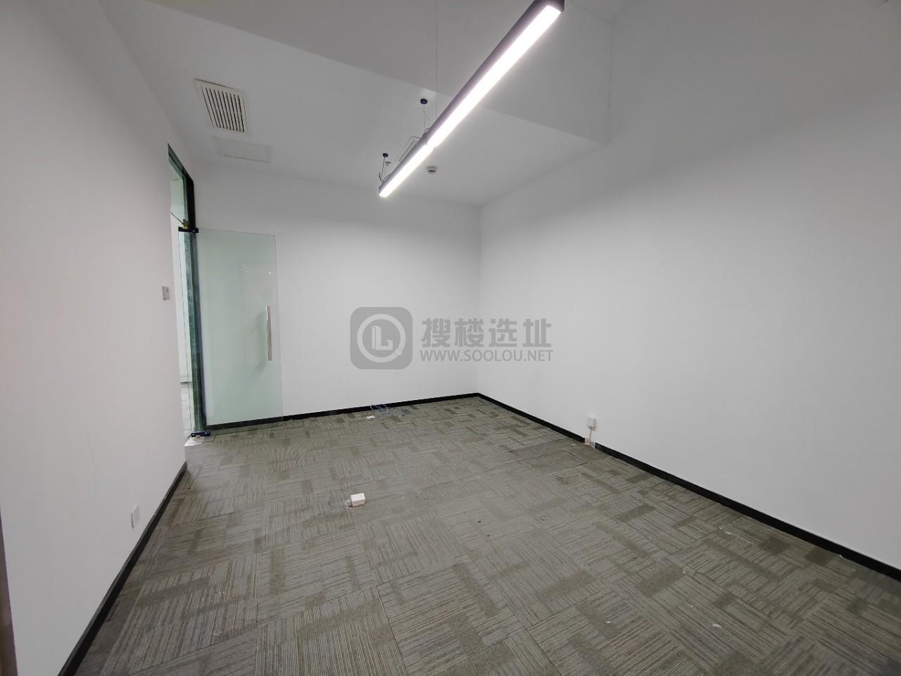  银城INC面积219平