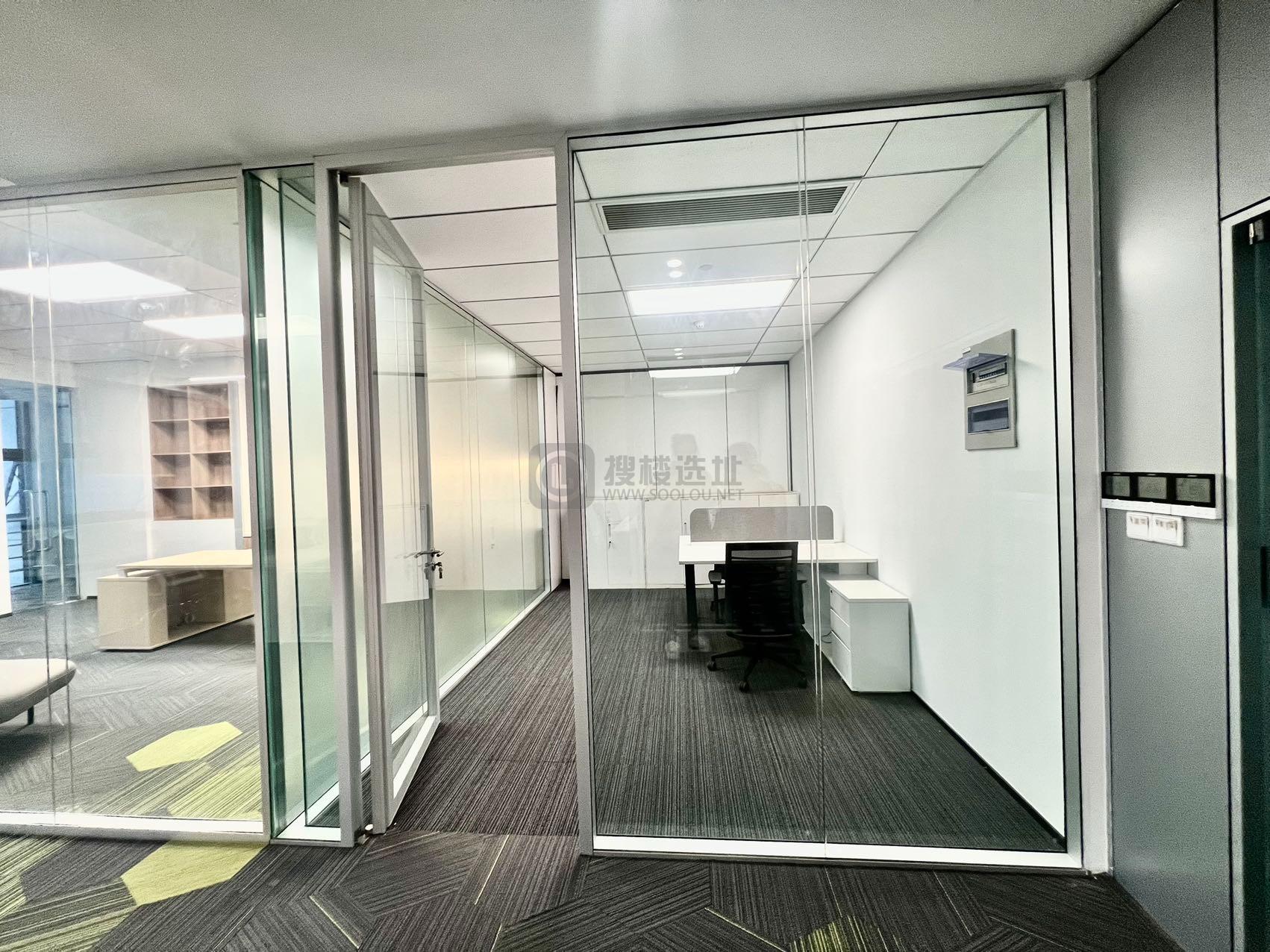 龙熙大厦面积205平