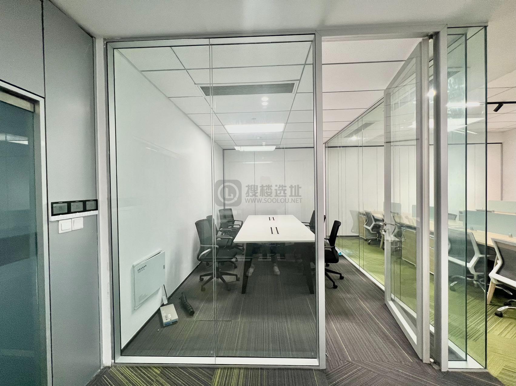 龙熙大厦面积205平