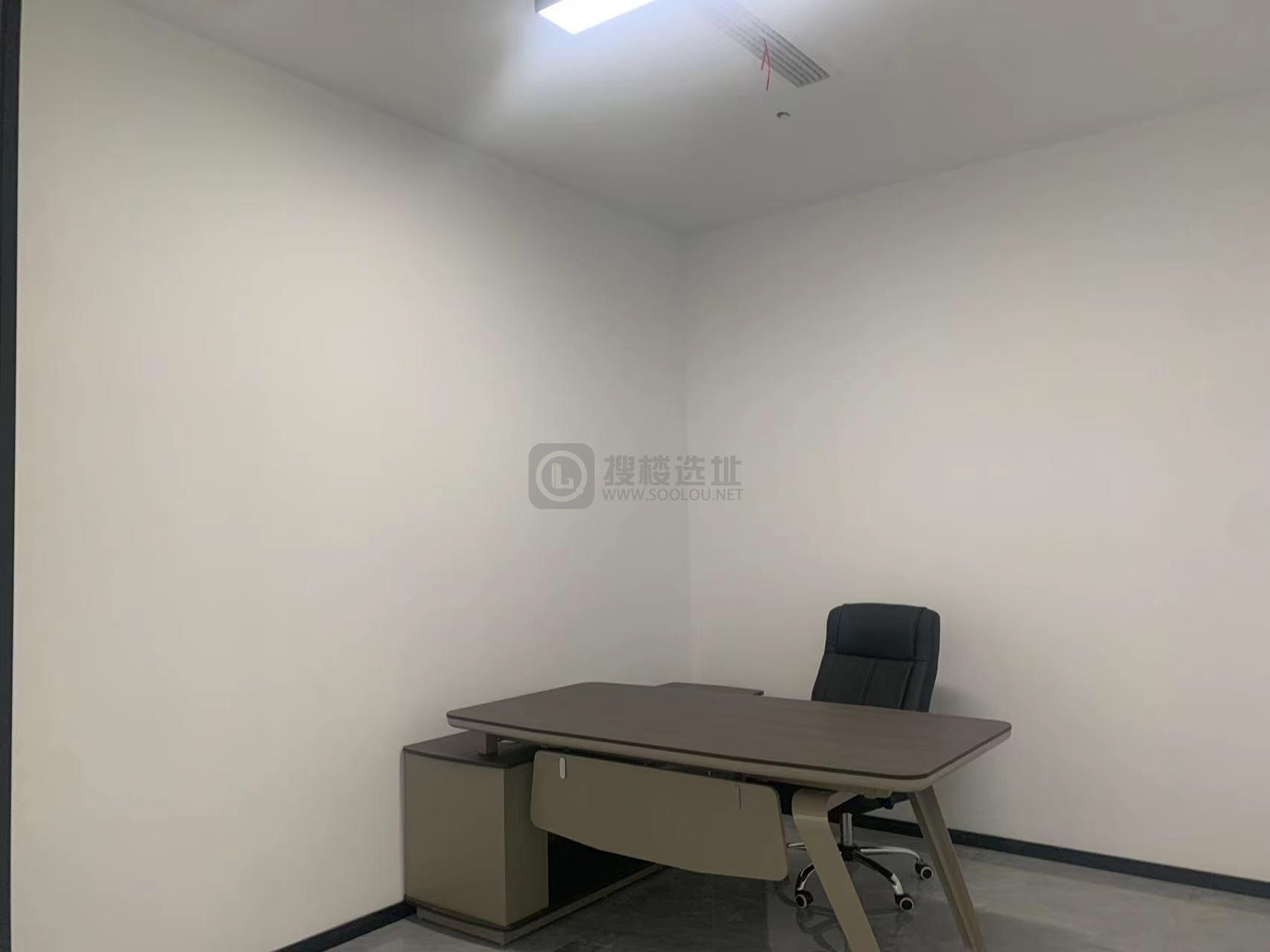 升龙汇金中心面积204平