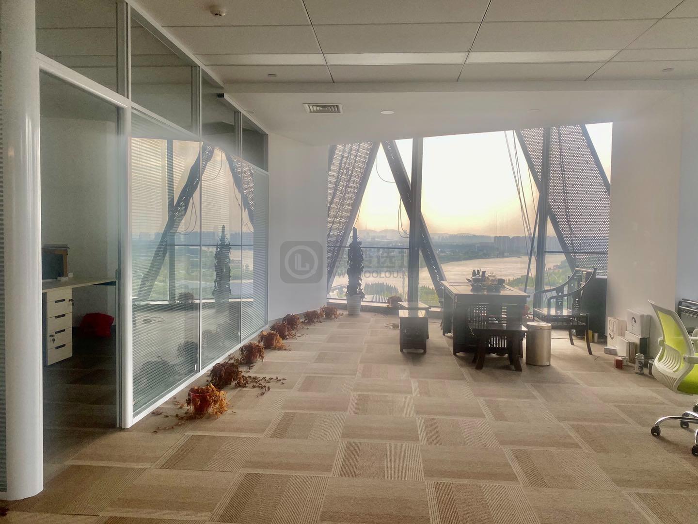 青奥双子塔面积420平