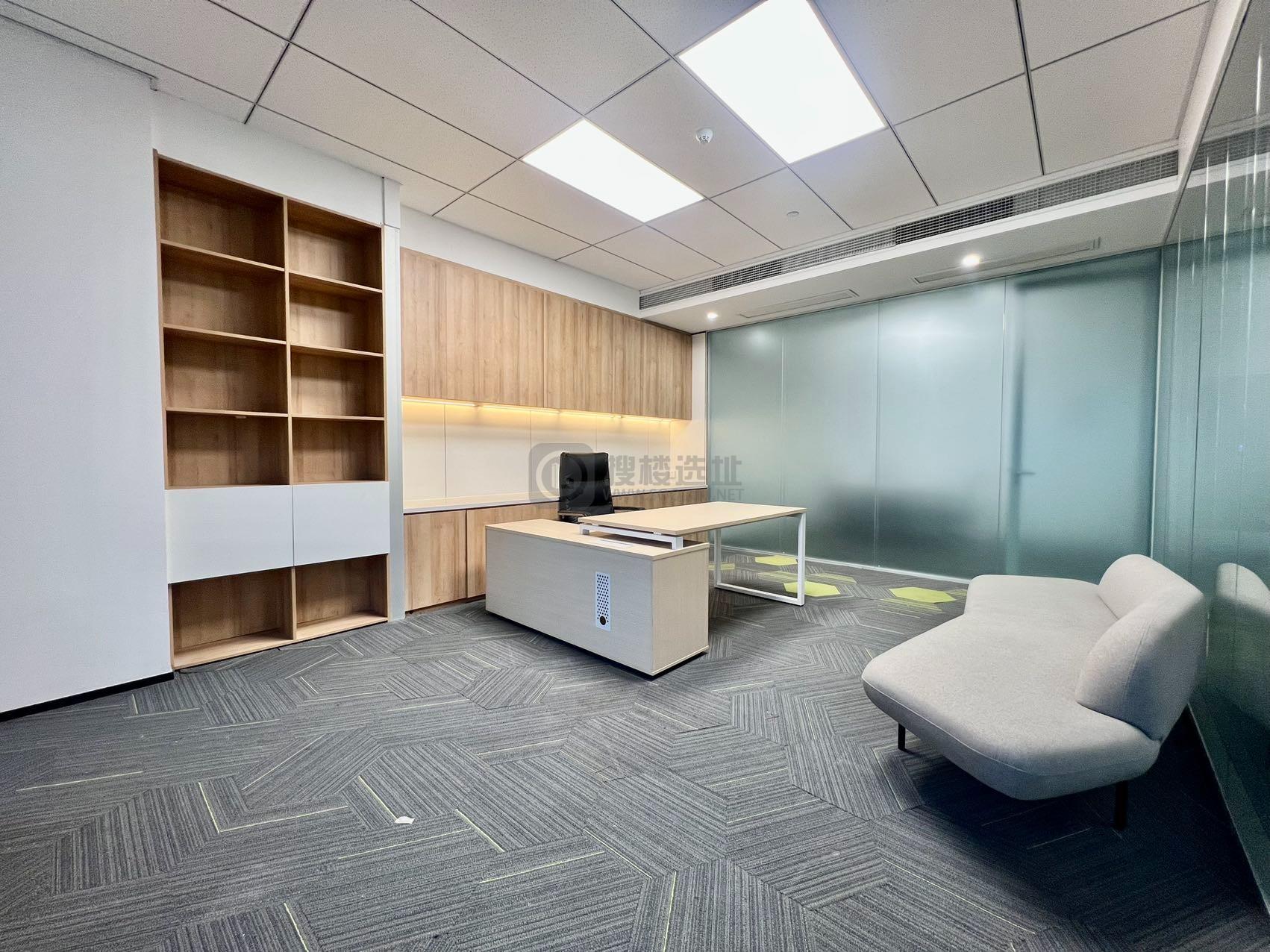 龙熙大厦面积205平