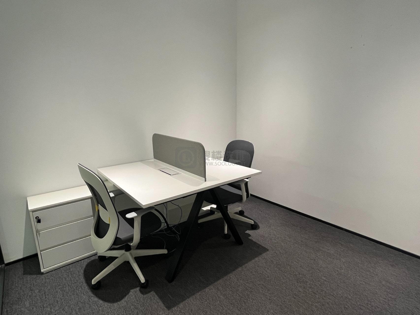 仁恒置地广场面积261平