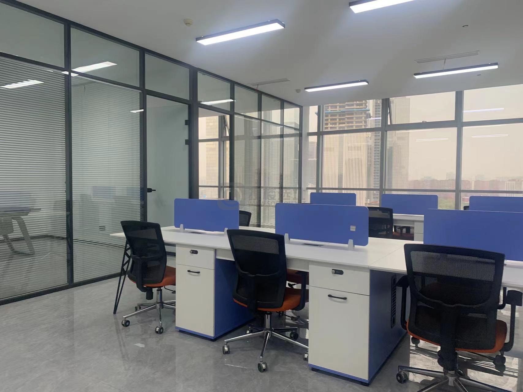 升龙汇金中心面积204平