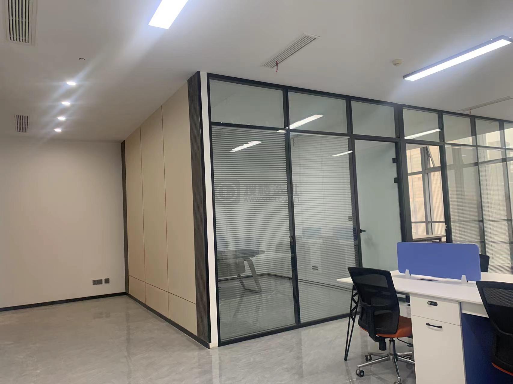 升龙汇金中心面积204平