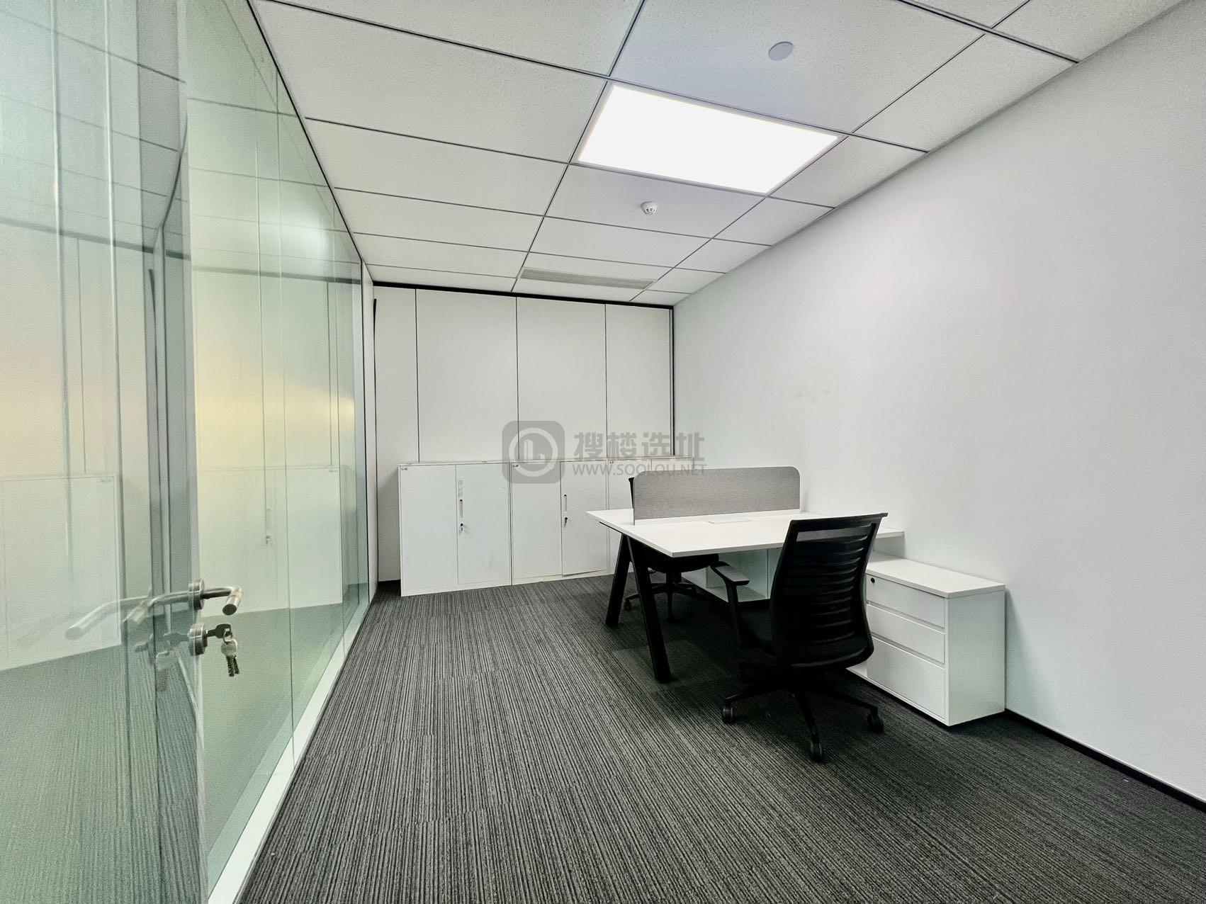 龙熙大厦面积205平