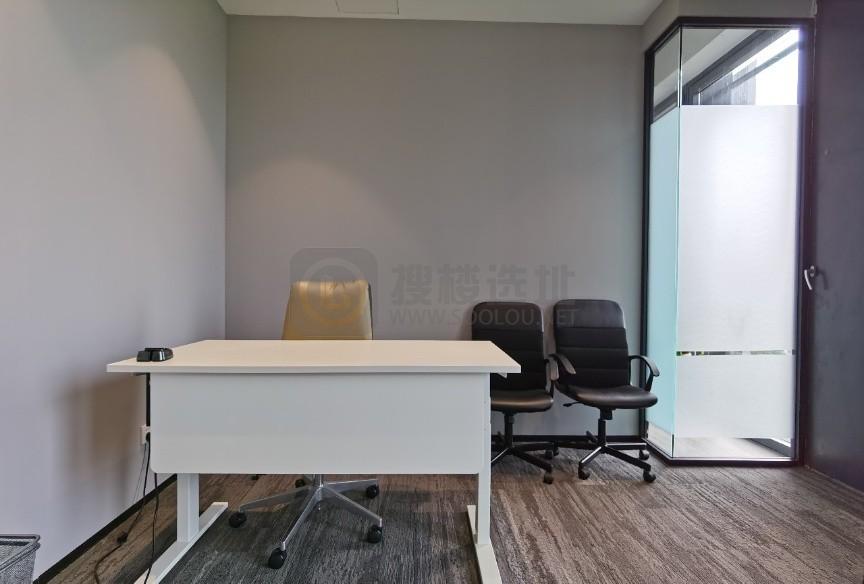 南京金融城面积106平