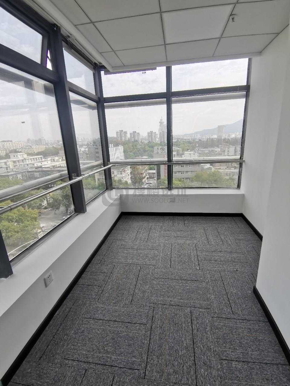 天正国际大厦面积245平