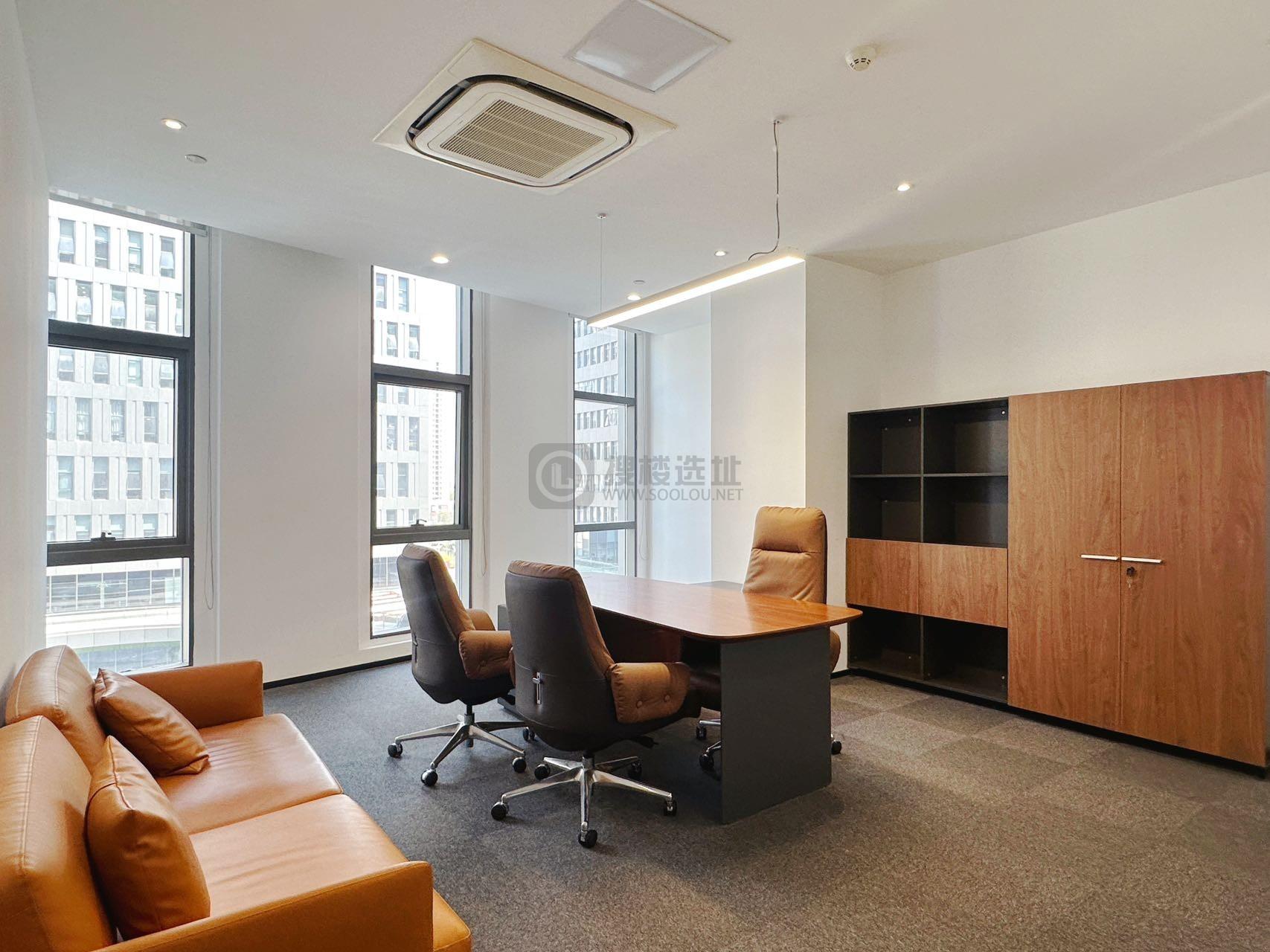 鼓楼创新广场面积236平