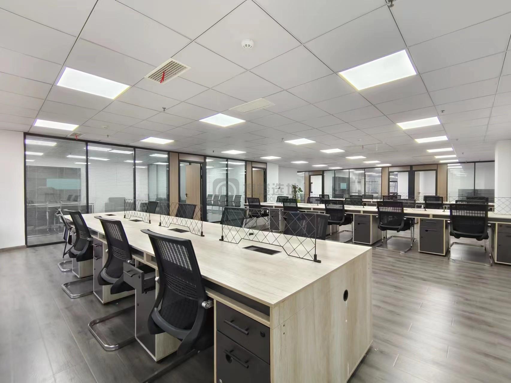 君临国际面积368平