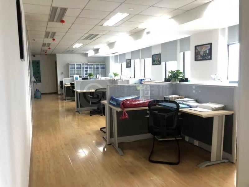 方中大厦面积340平