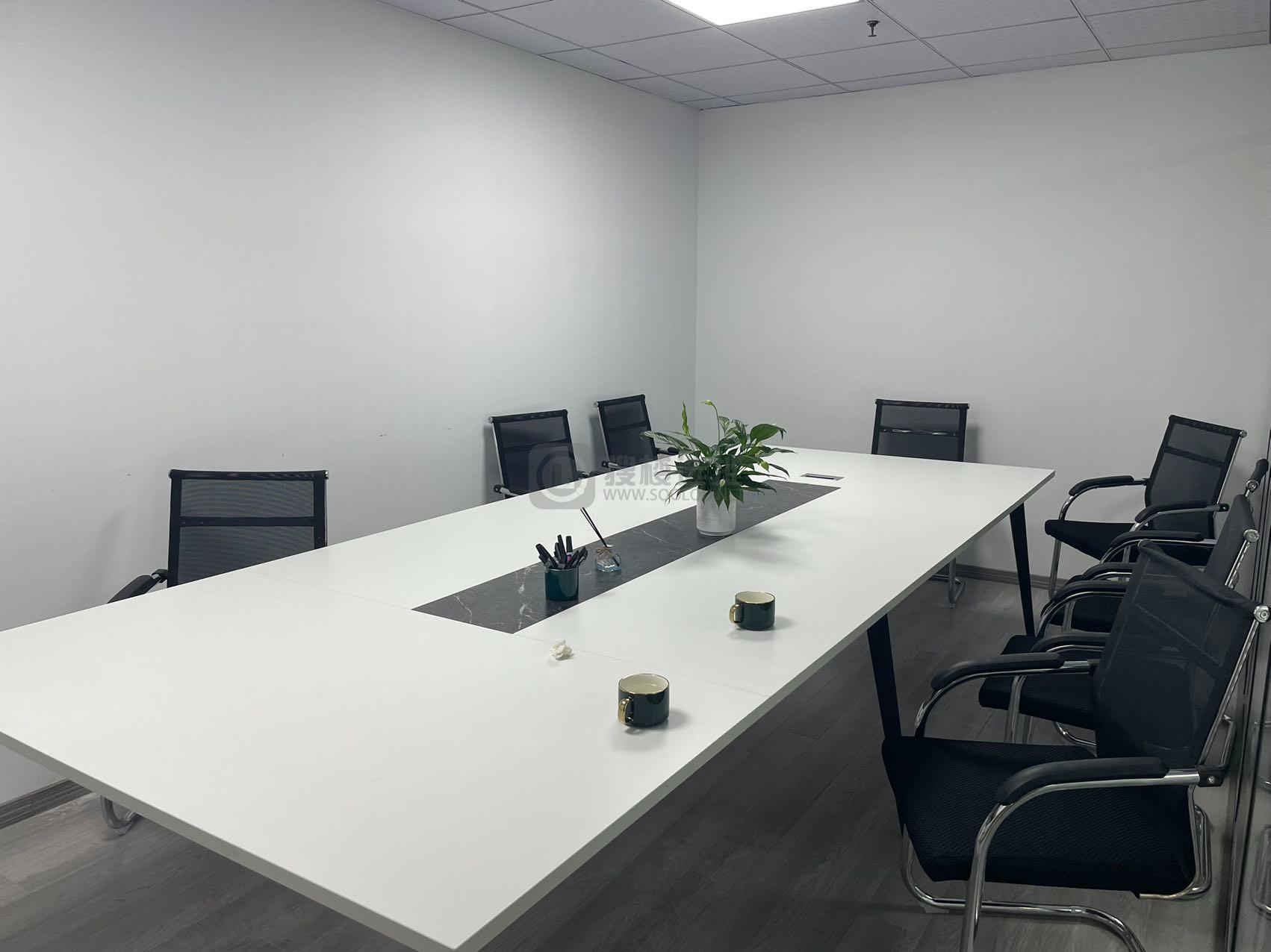 易发信息大厦面积178平