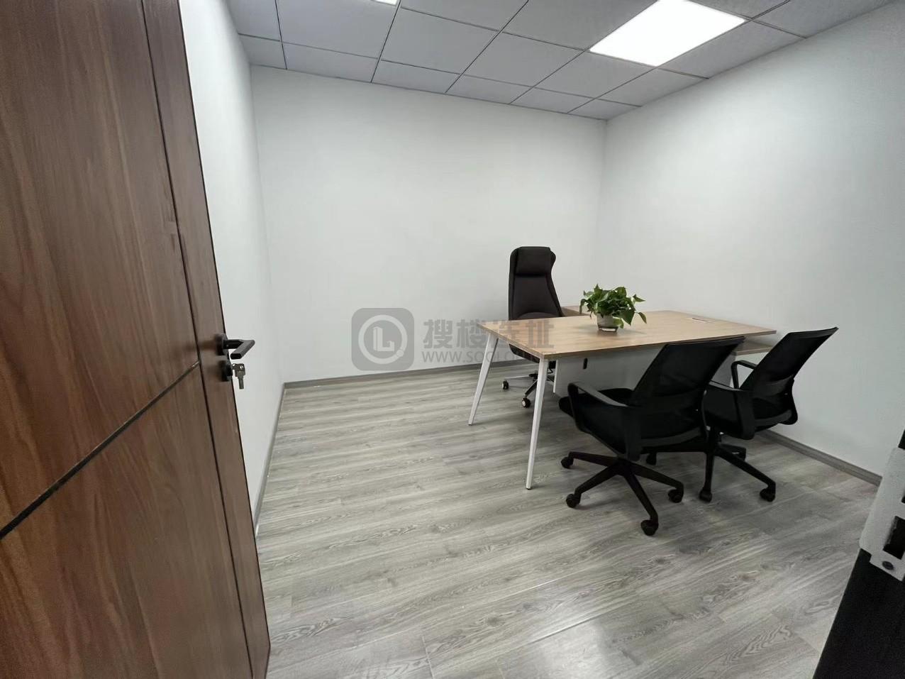 易发信息大厦面积183平