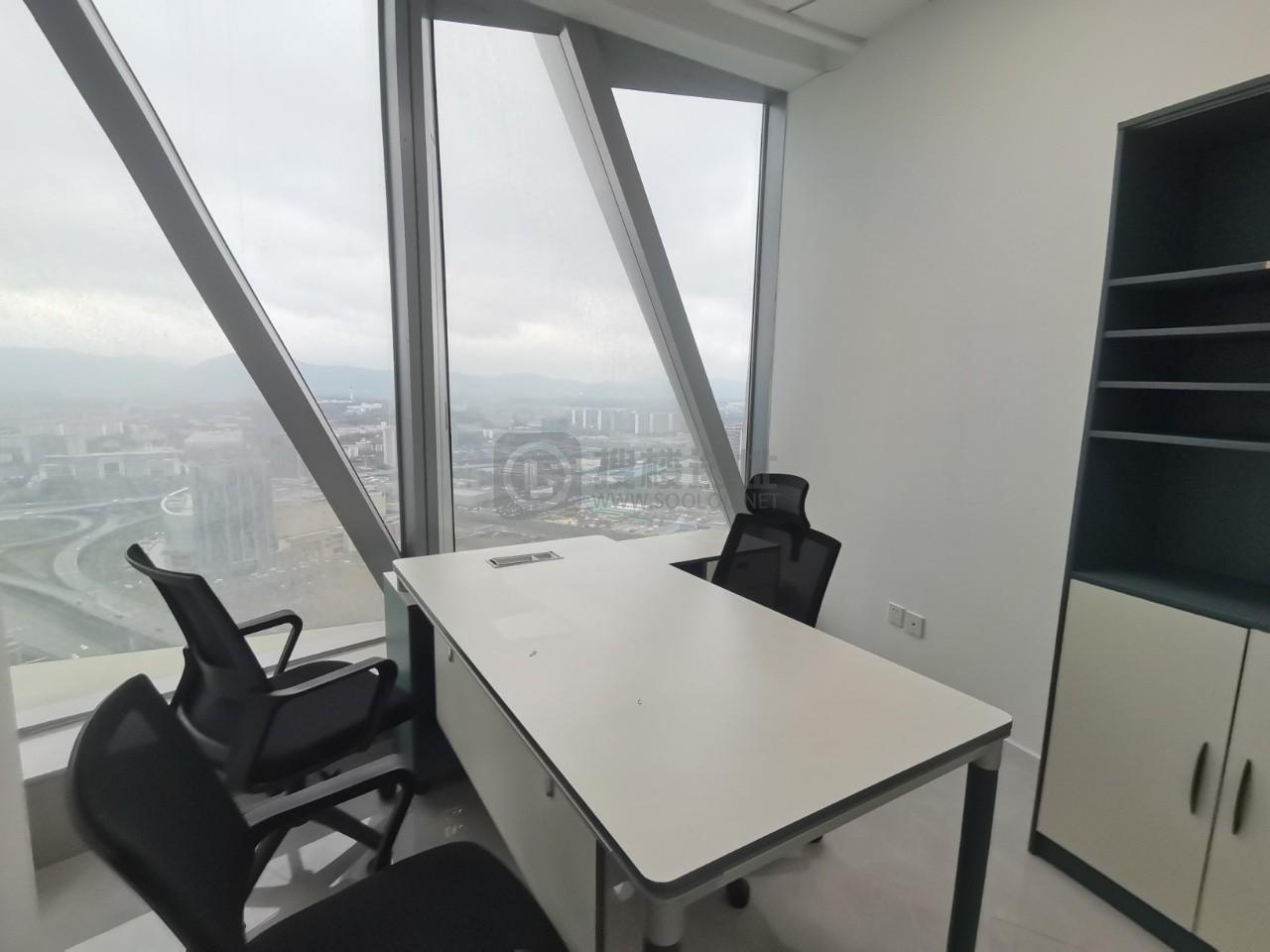  明发新城中心面积95平