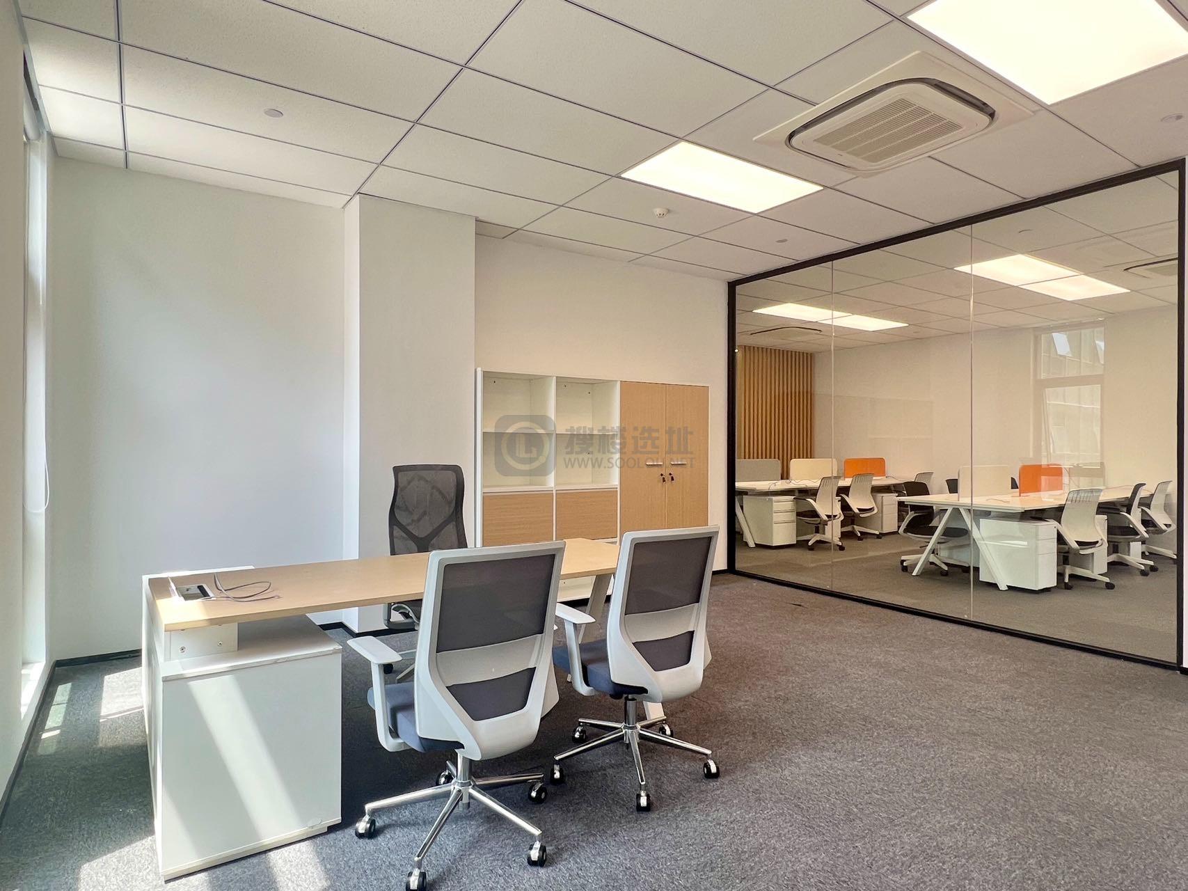 鼓楼创新广场面积235平