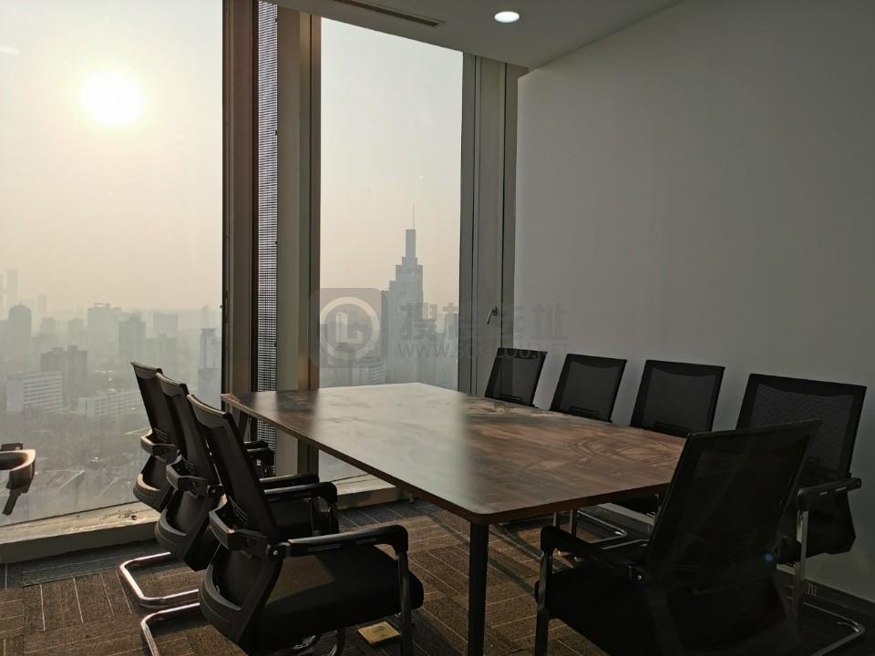 紫峰大厦面积162平