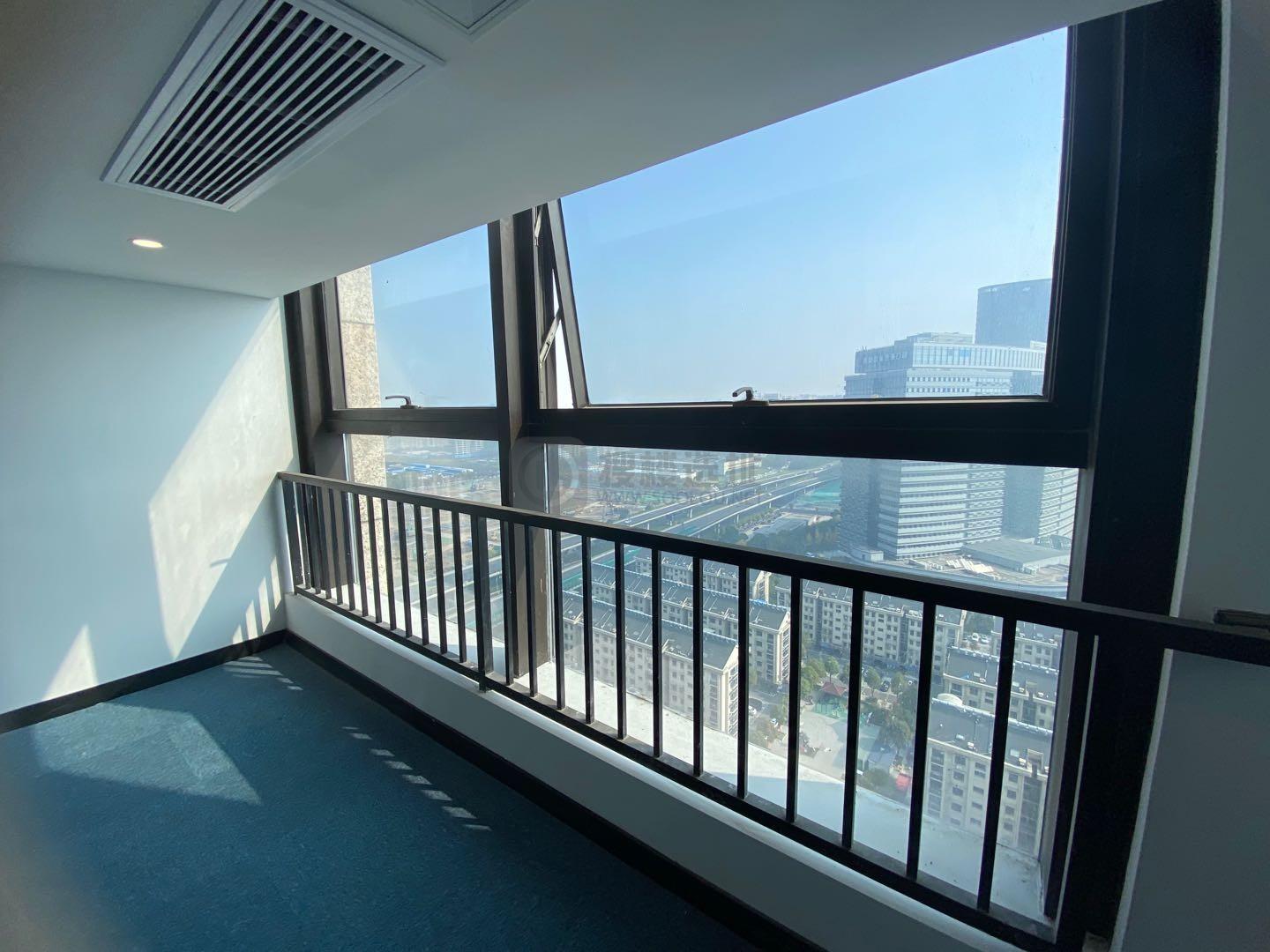 毅达汇创中心面积102平