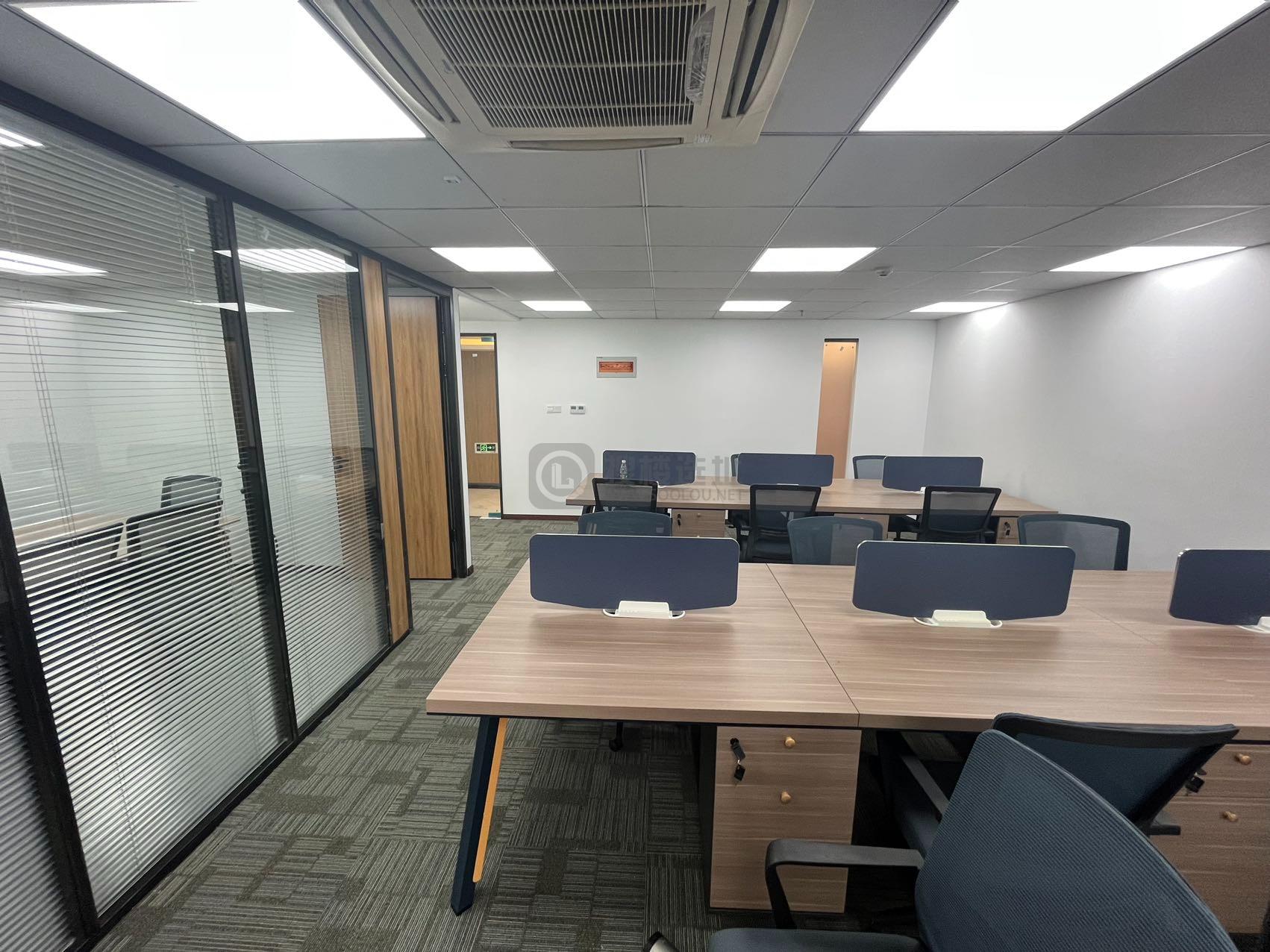 新晨国际大厦面积130平