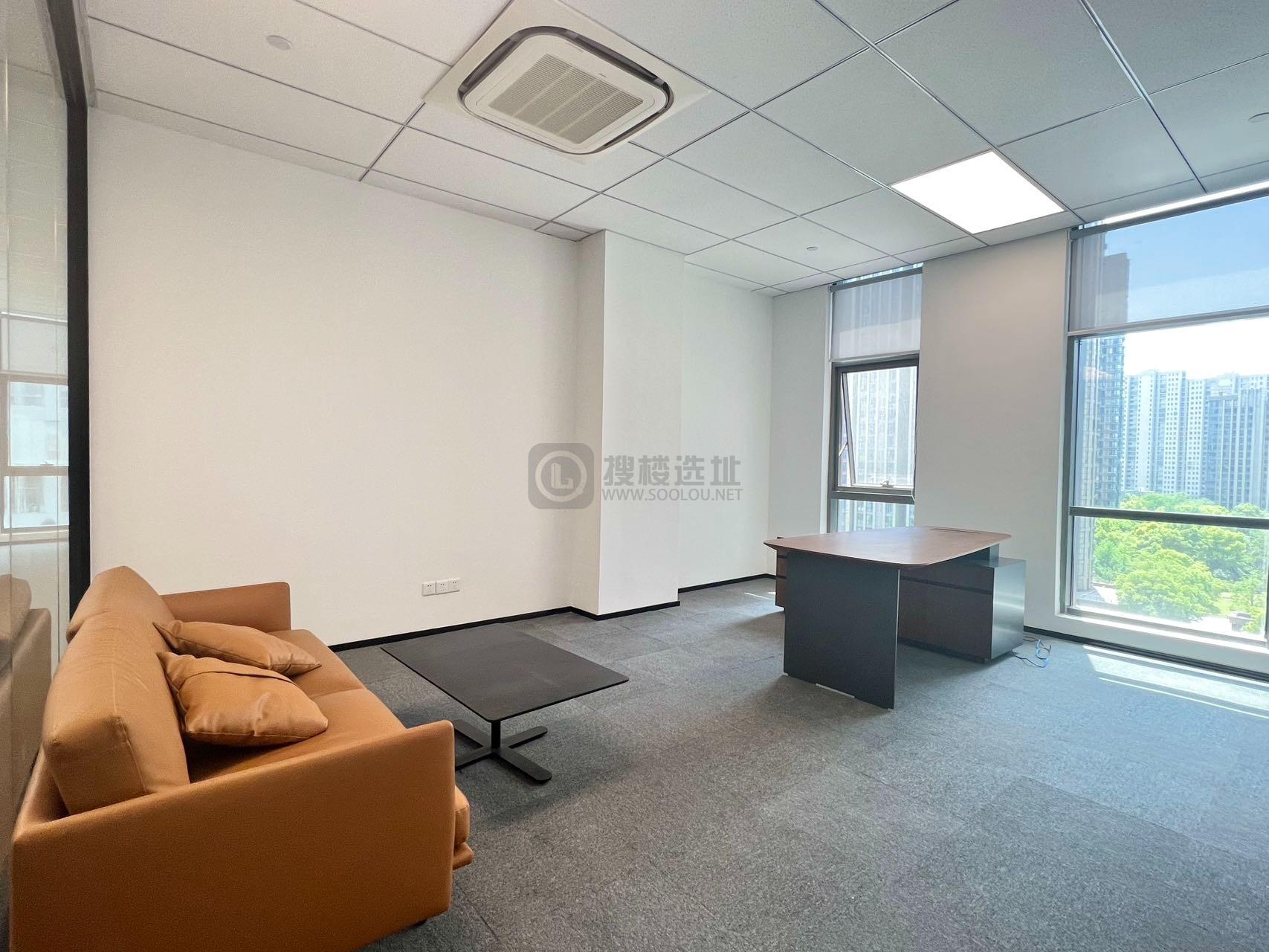 鼓楼创新广场面积235平