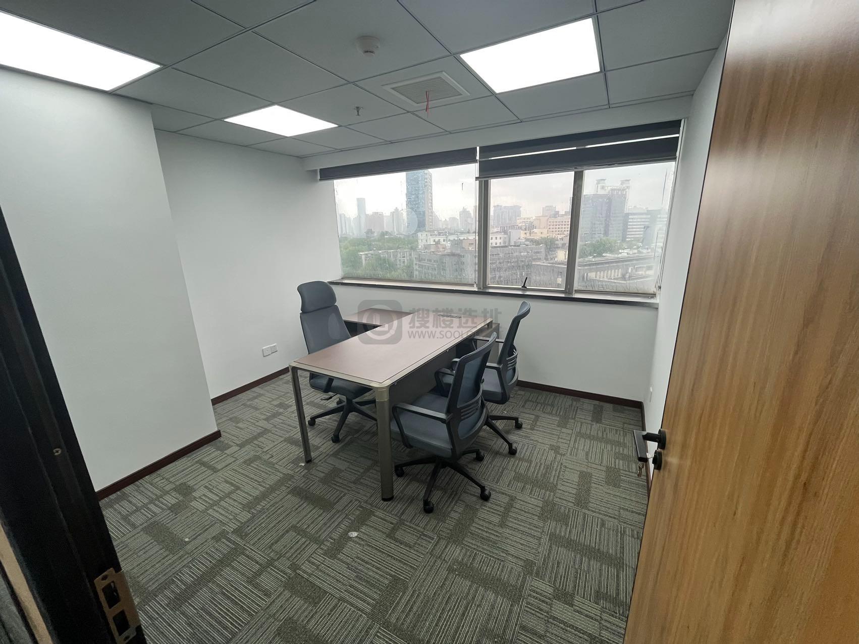 新晨国际大厦面积130平