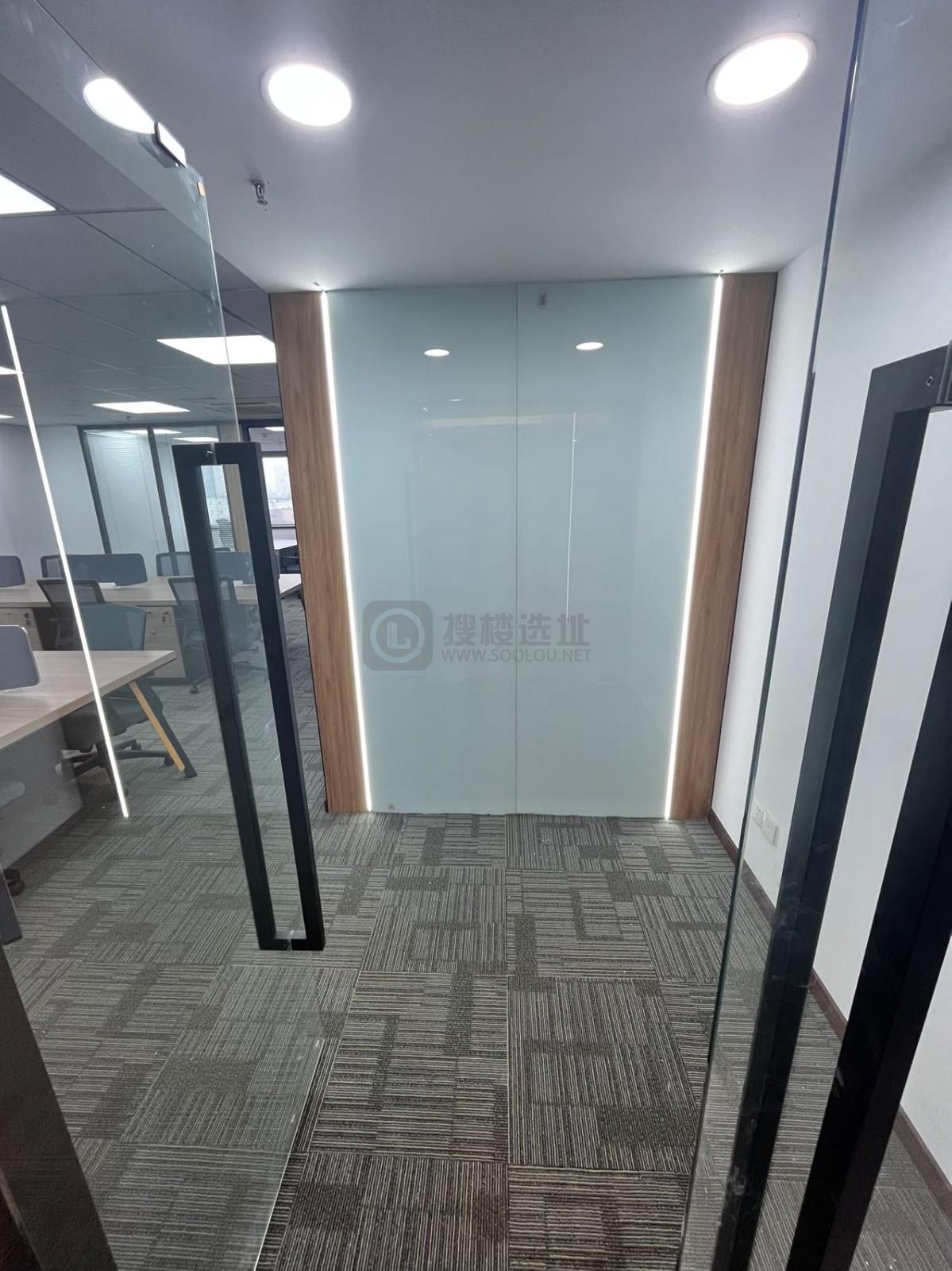 新晨国际大厦面积130平