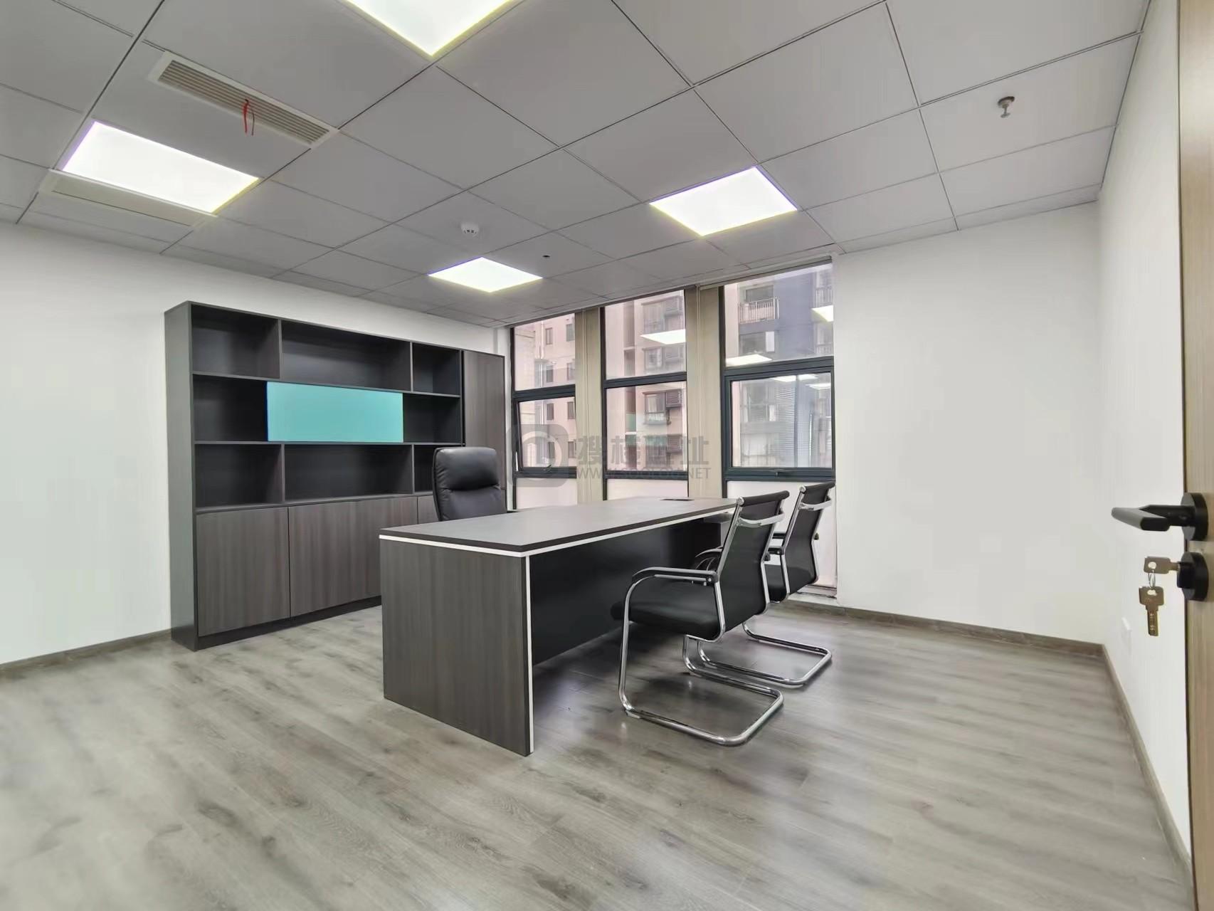 君临国际面积368平