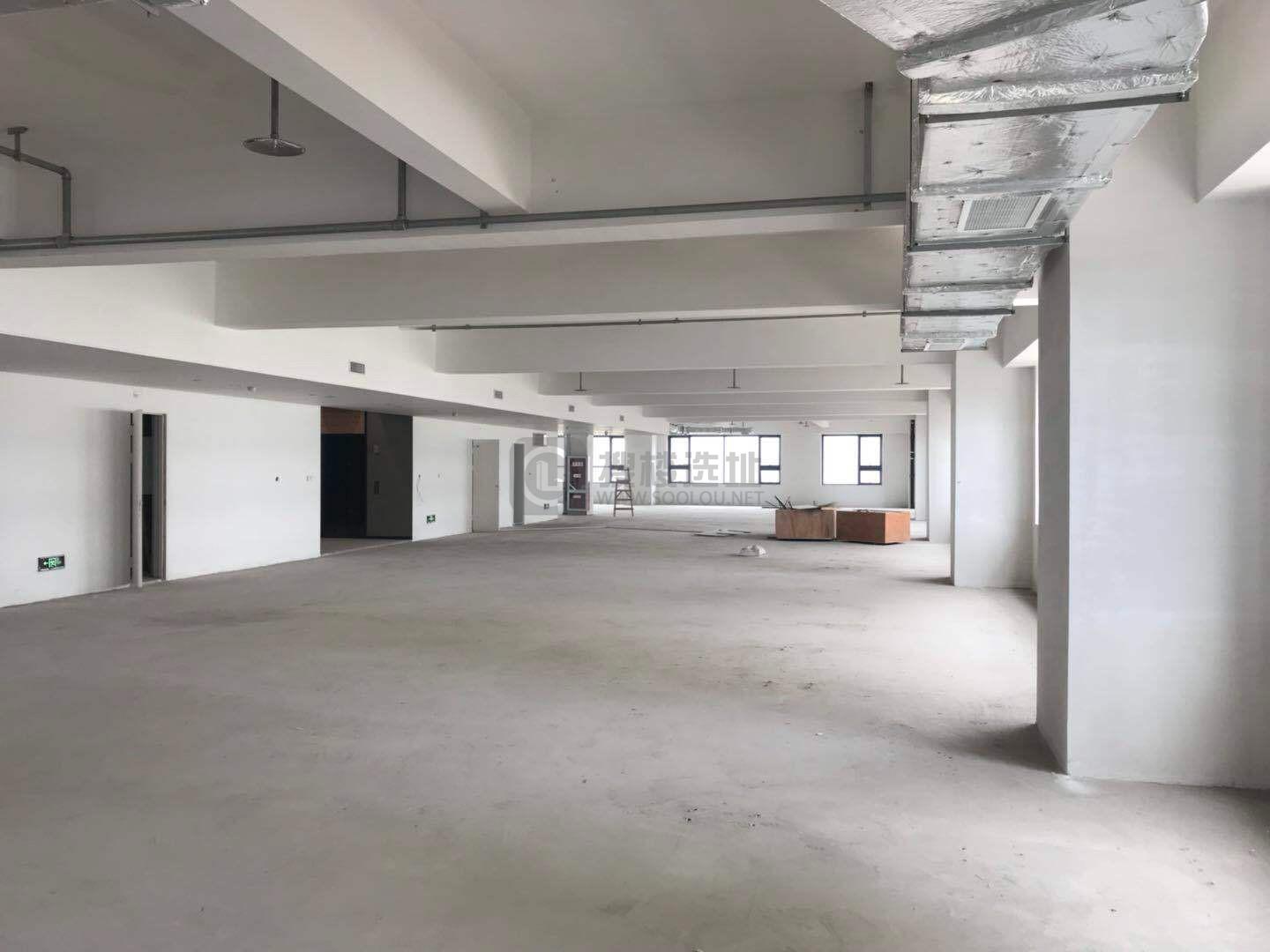 万得大厦面积390平