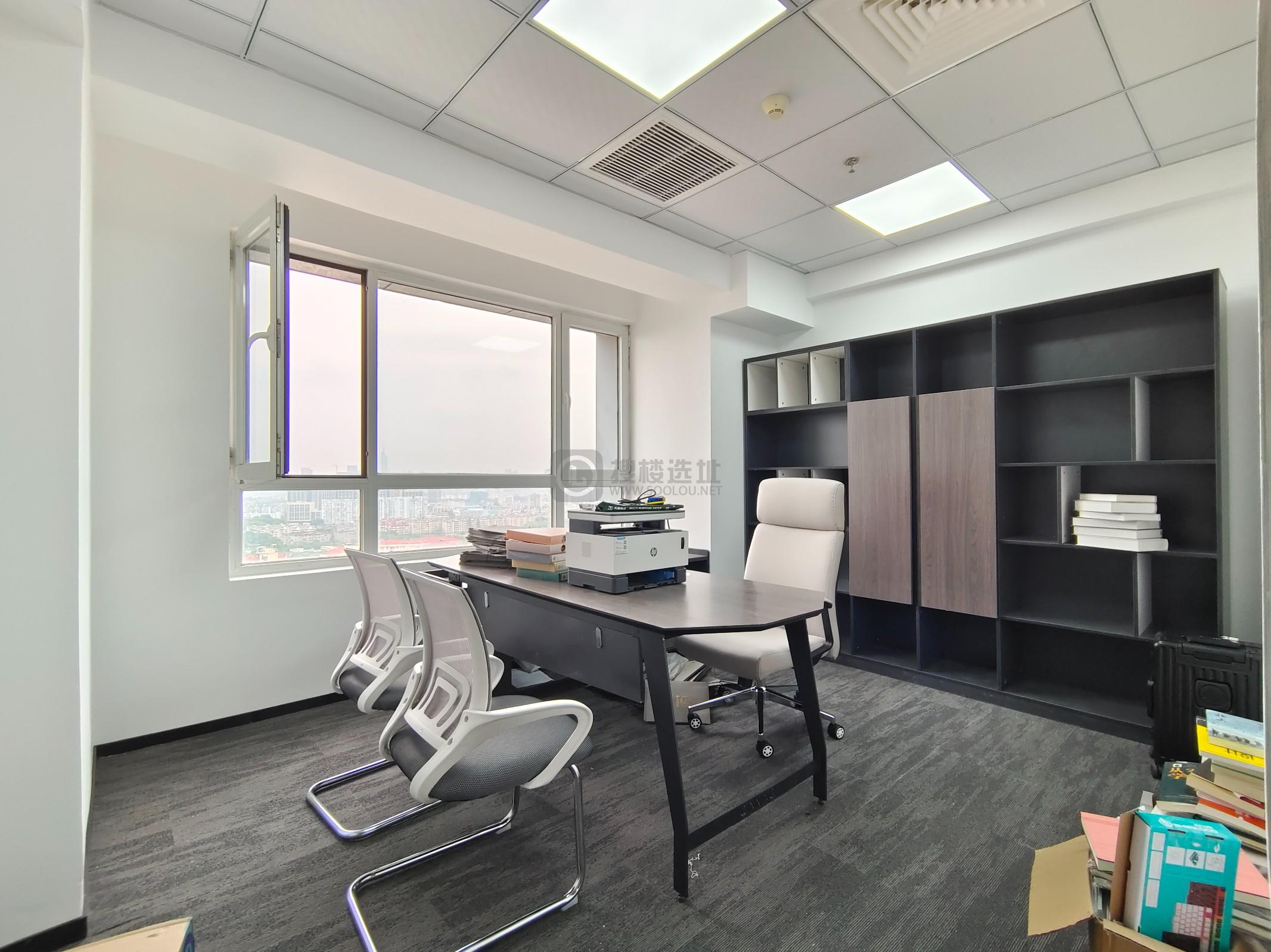 赛程国际大厦面积103平