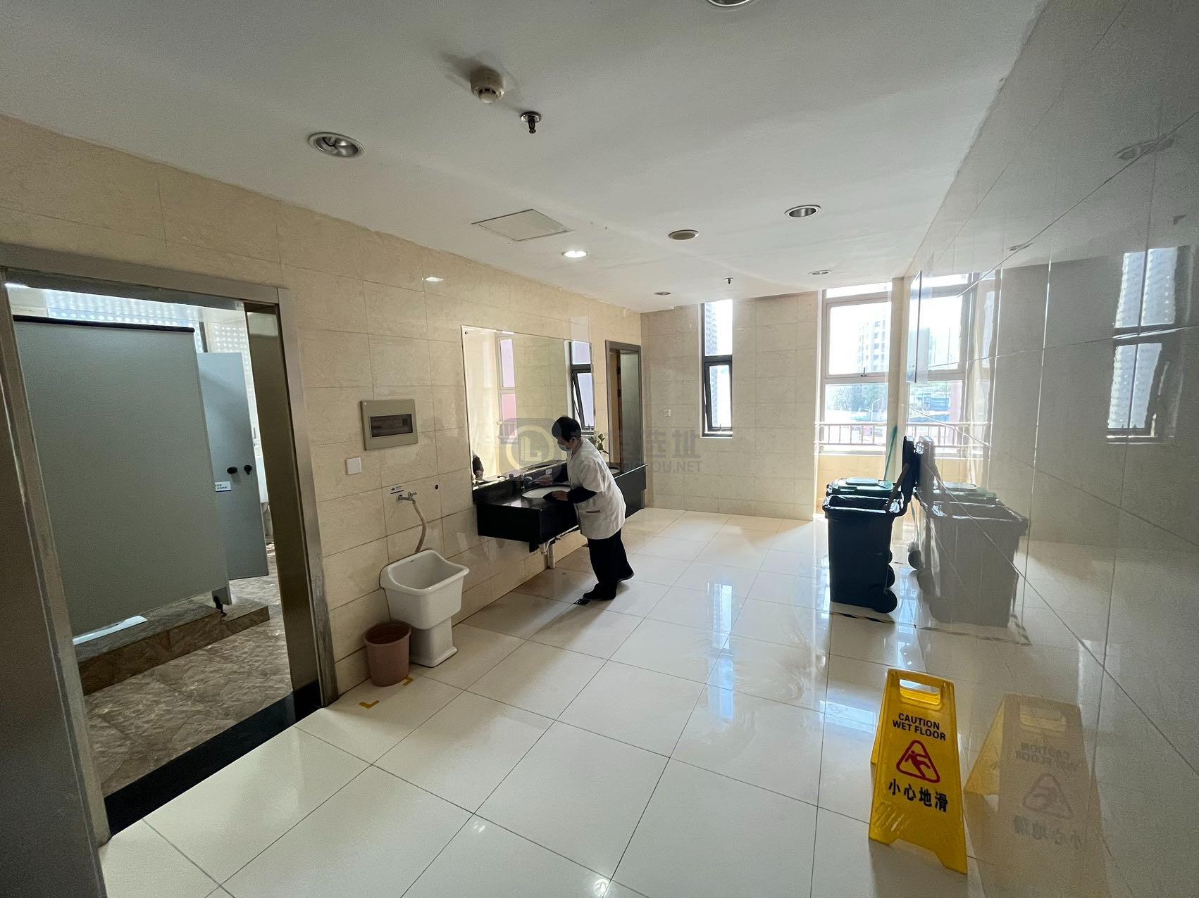 江山汇金商务楼面积1871平