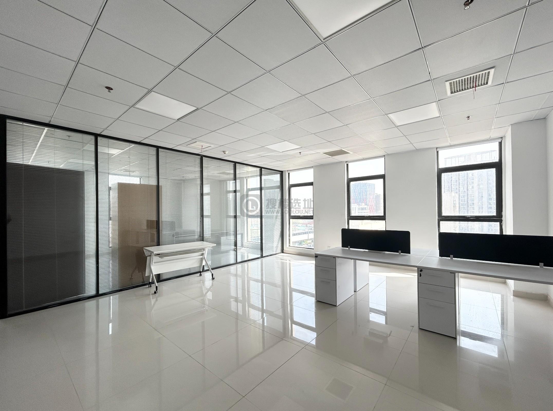 物媒国际大厦面积168平