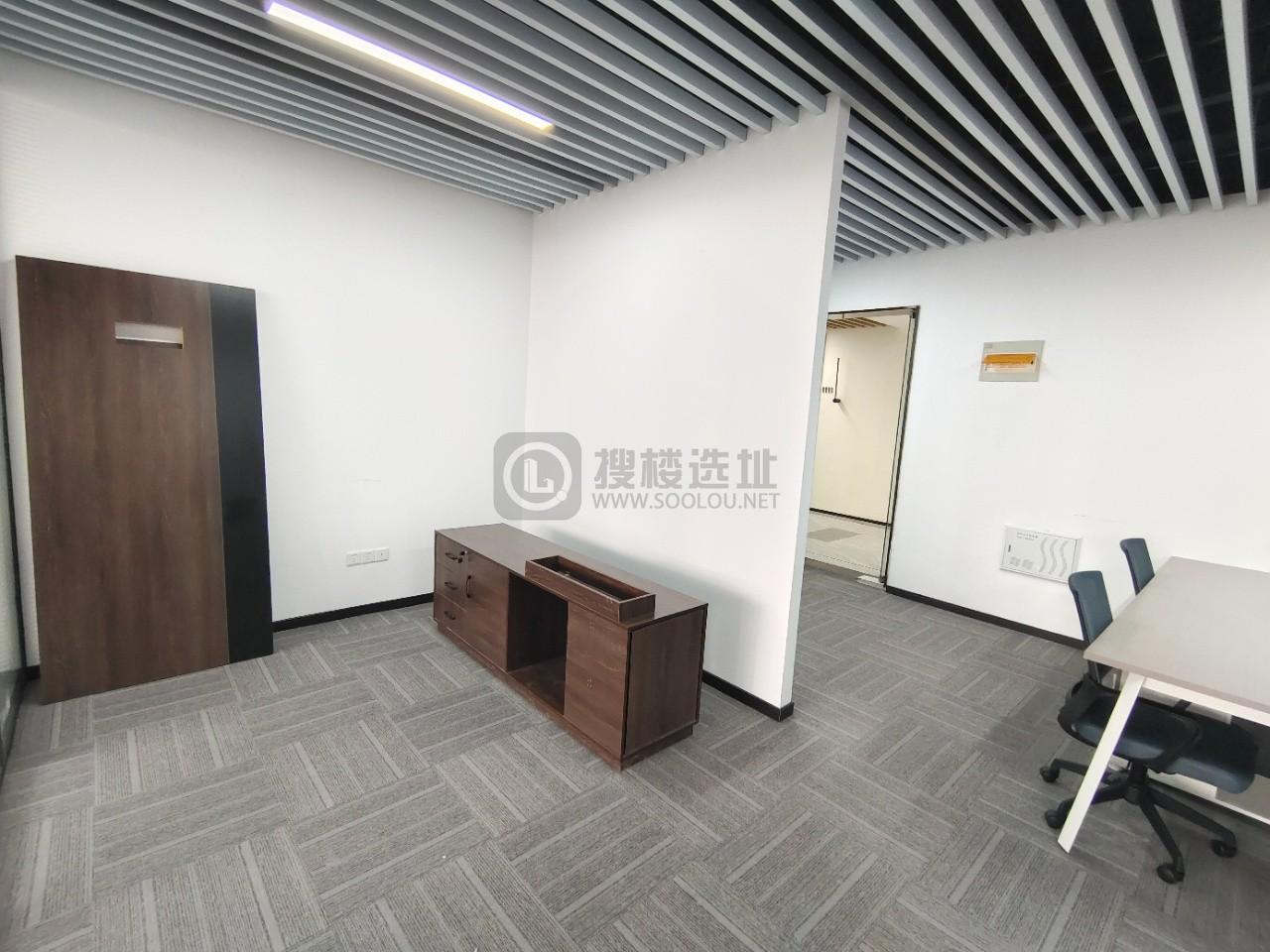  宏茂大厦面积161平