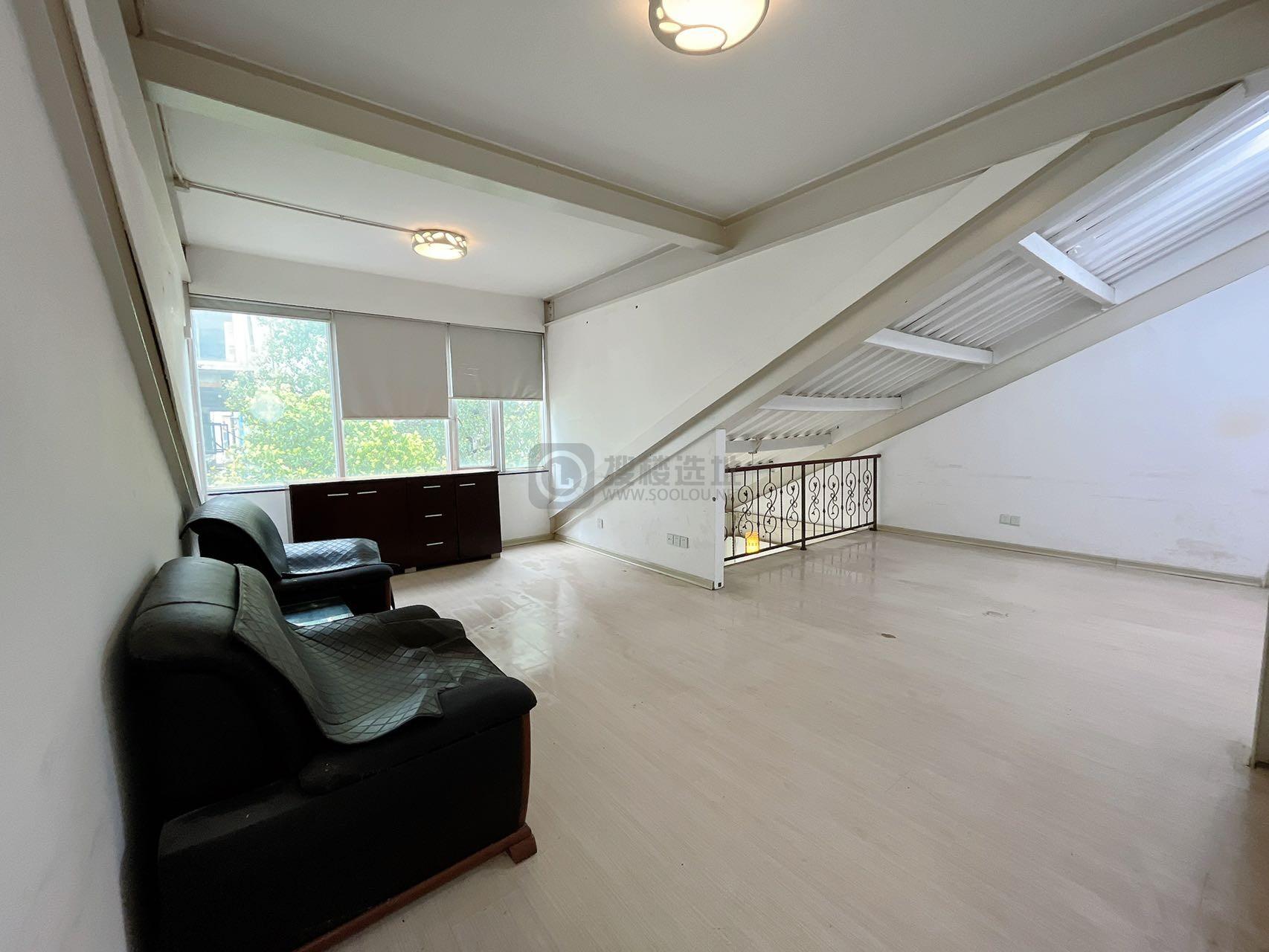  创意中央面积116平