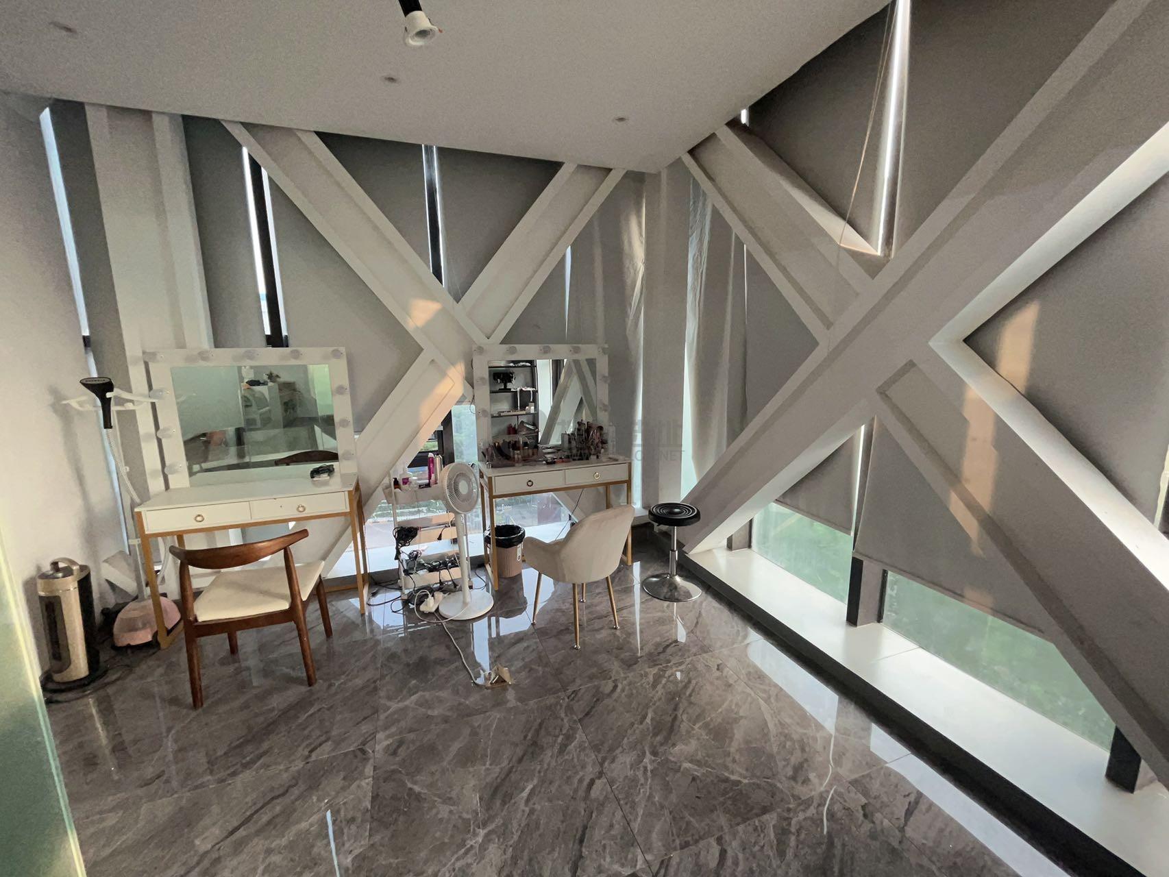  创意中央面积278平