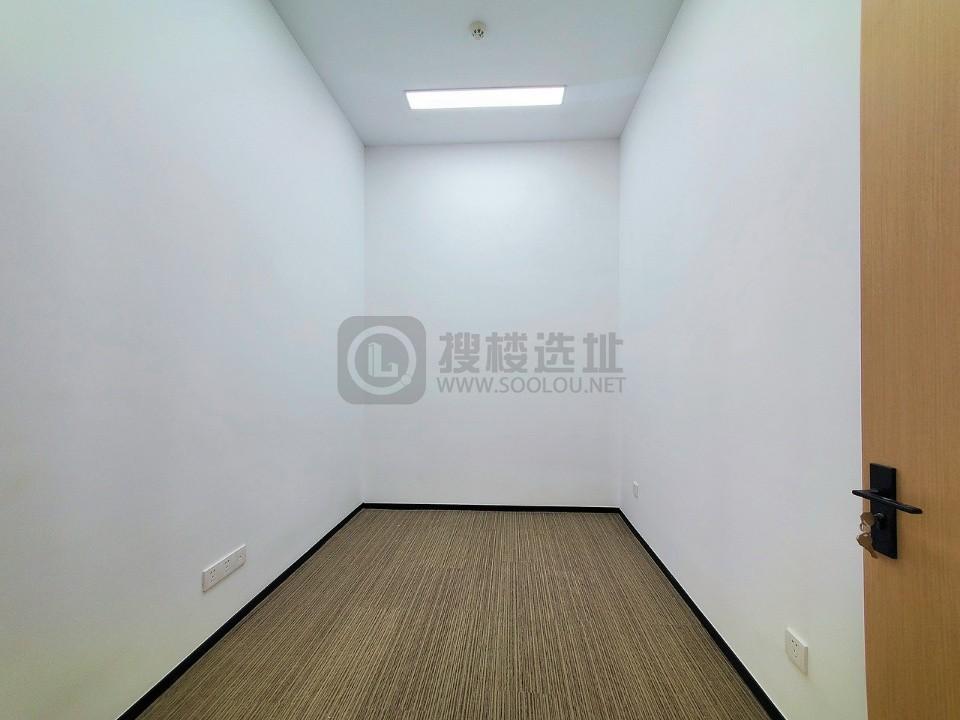 佳强大厦面积122平