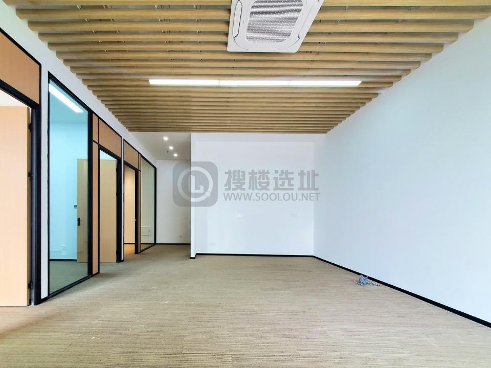 佳强大厦面积122平