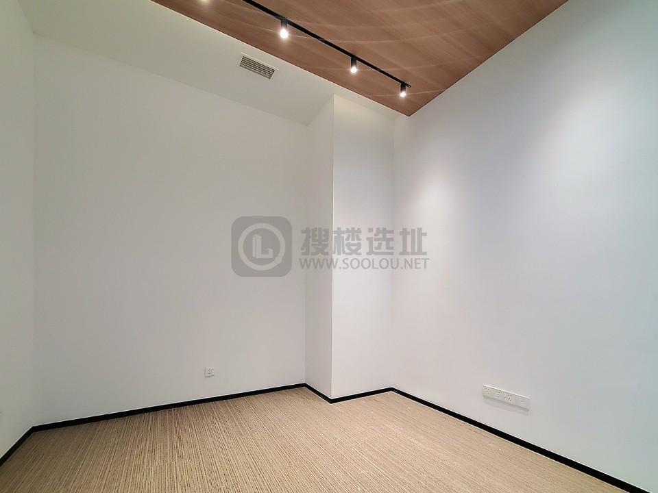 佳强大厦面积122平