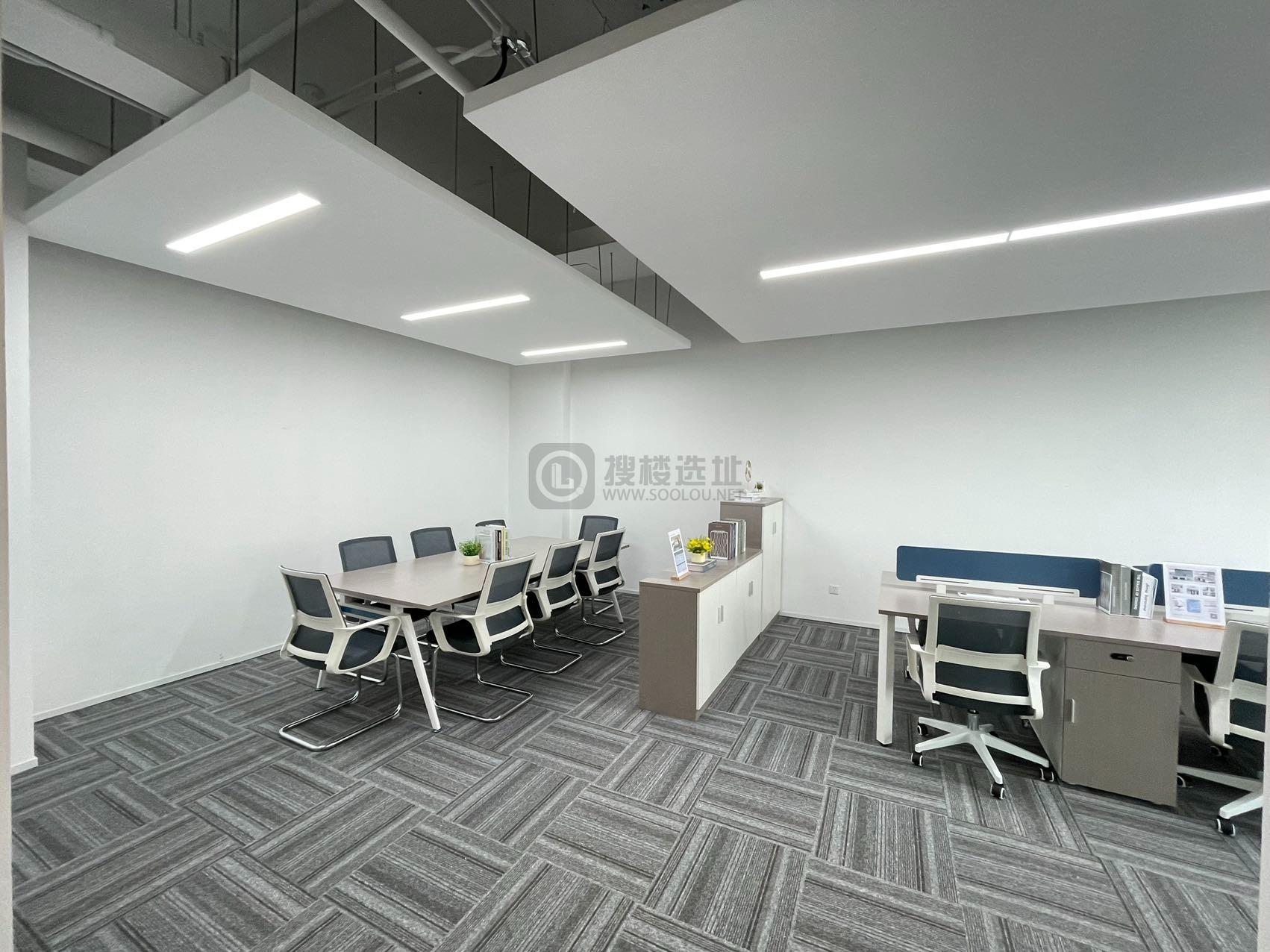 保利中心面积173平