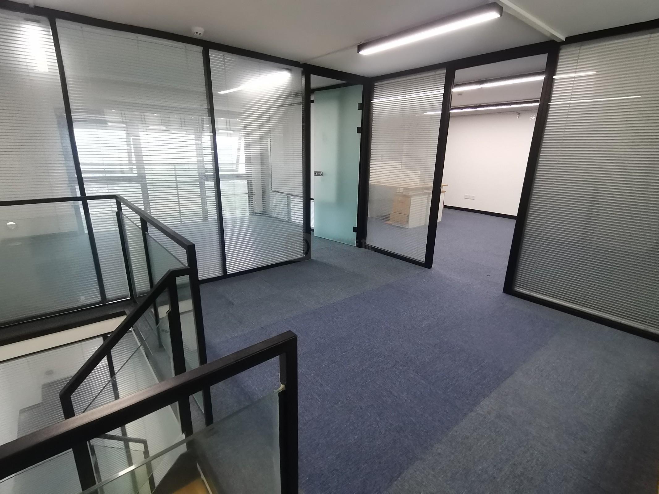 垠坤创芯汇面积154平