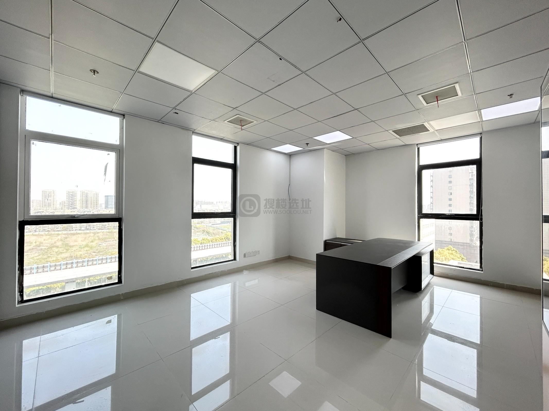 物媒国际大厦面积168平