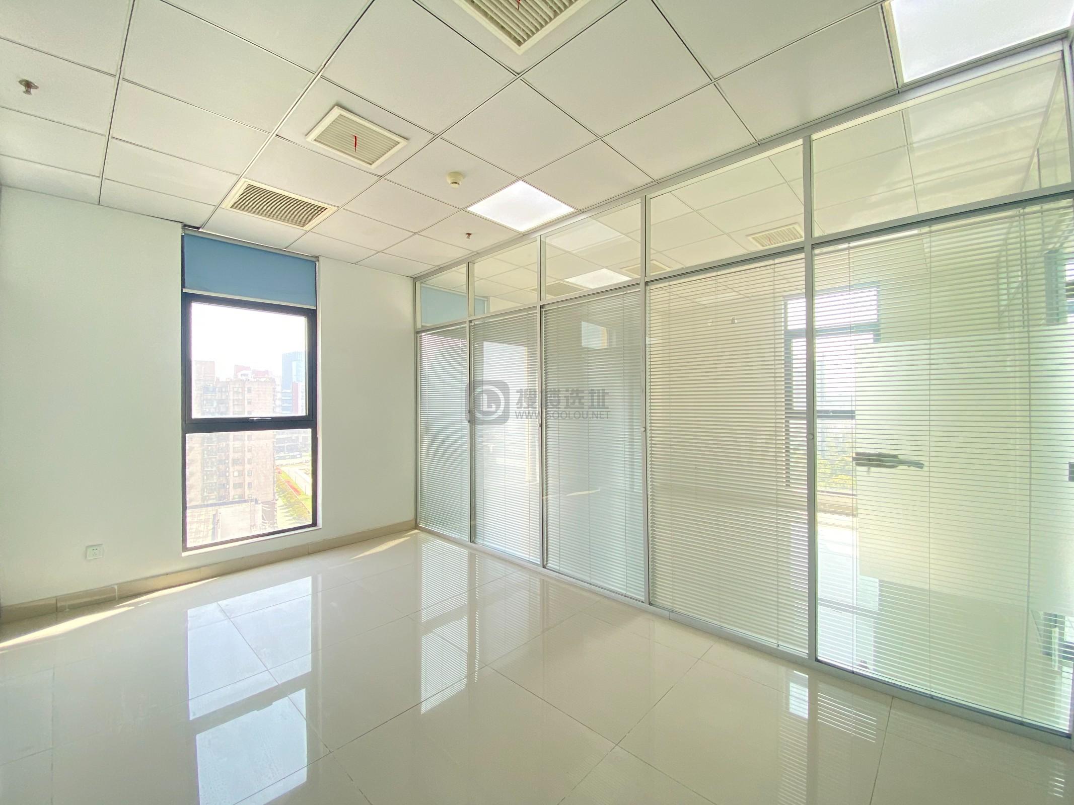 物媒国际大厦面积330平