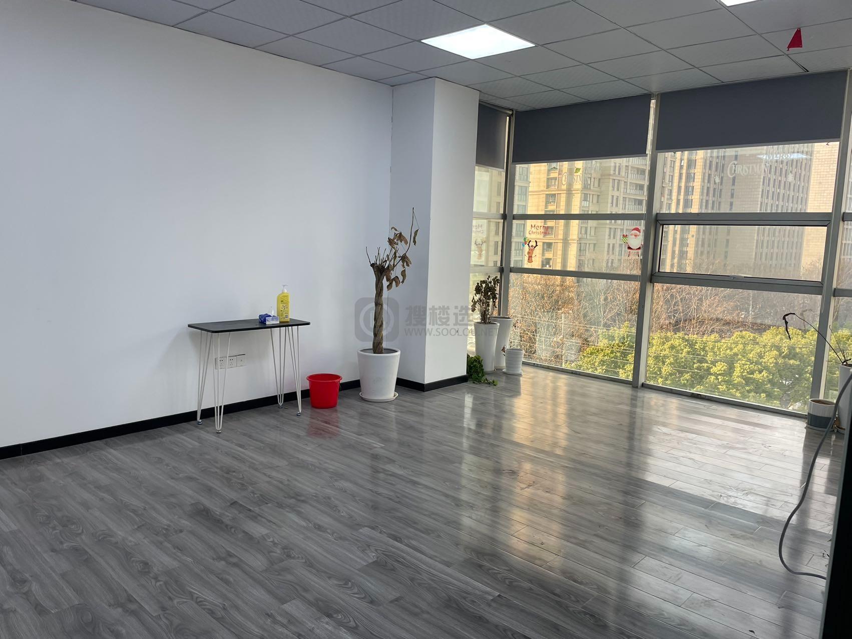 三玖彩虹谷面积255平