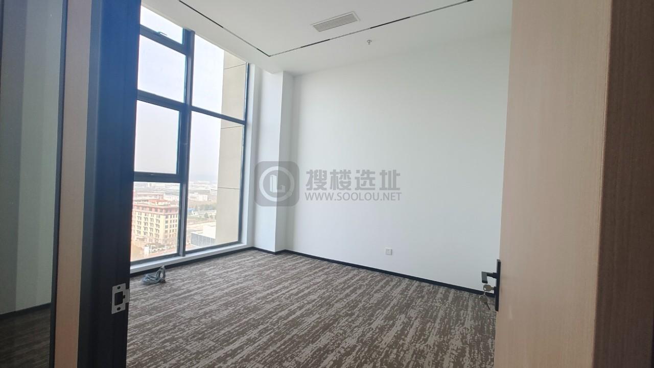 佳强大厦面积242平