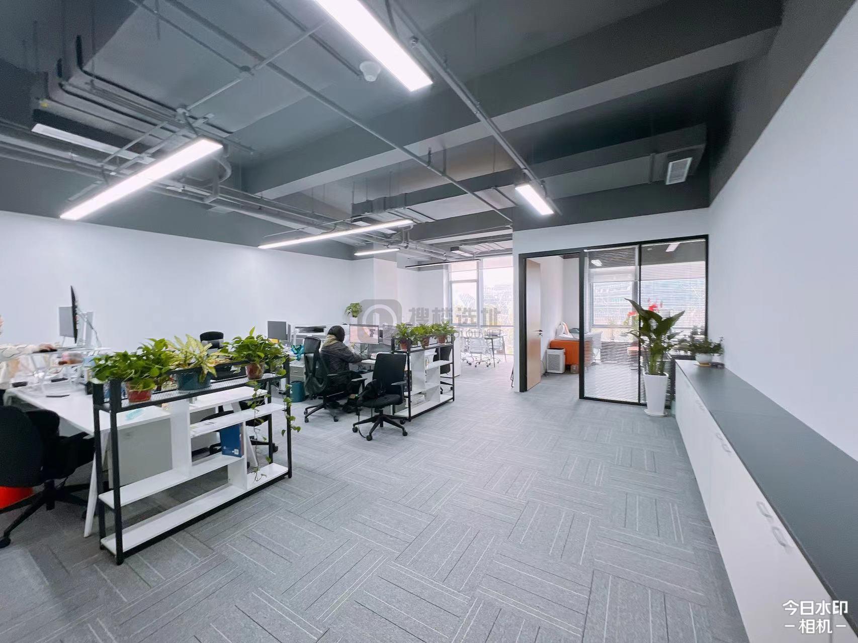 景枫乐创中心面积126平