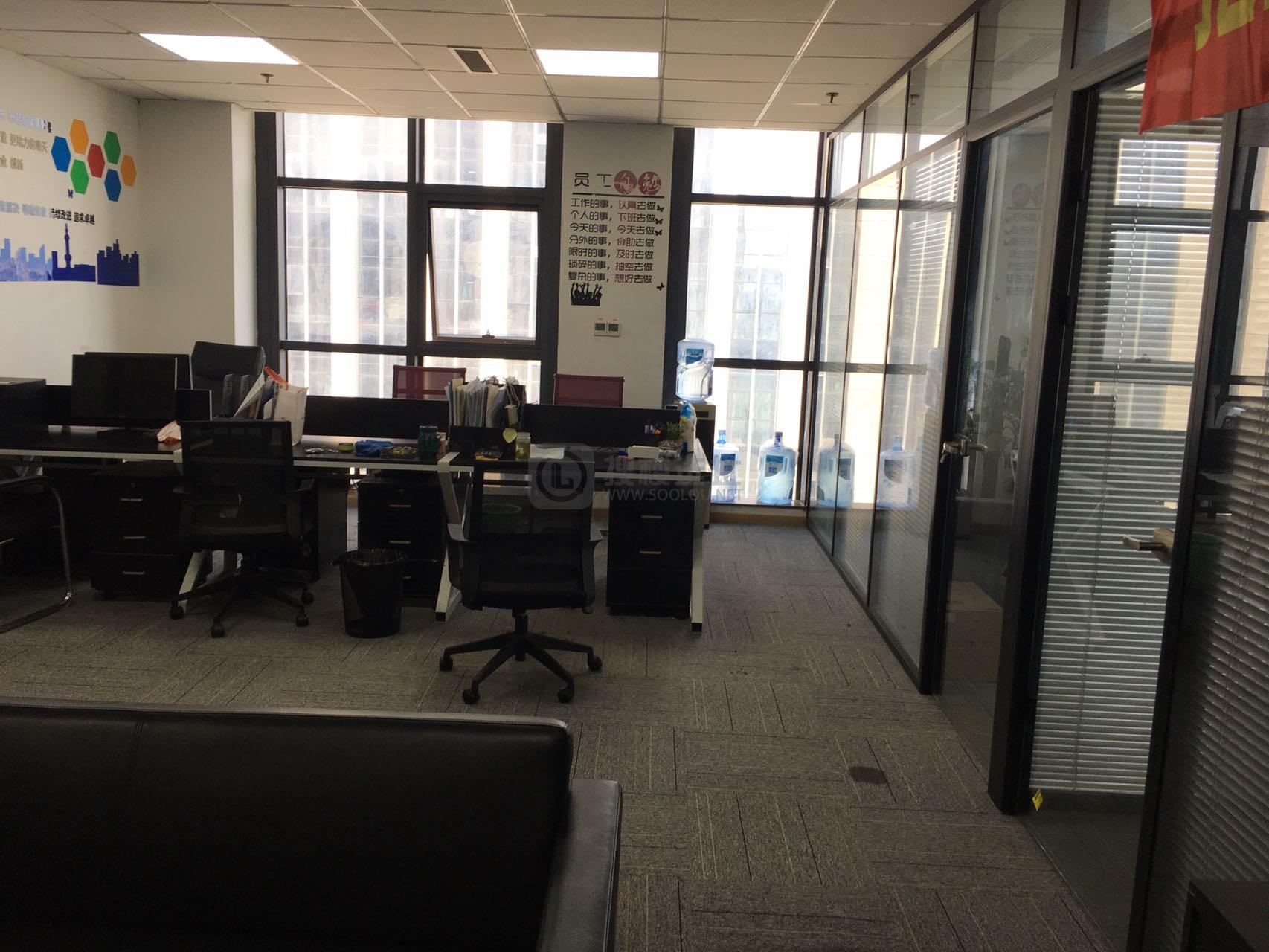 金威科技广场面积158平