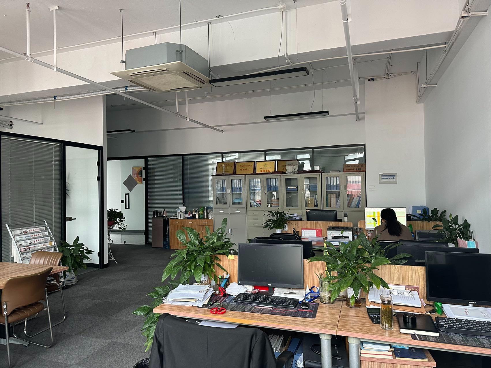 力通广场面积124平