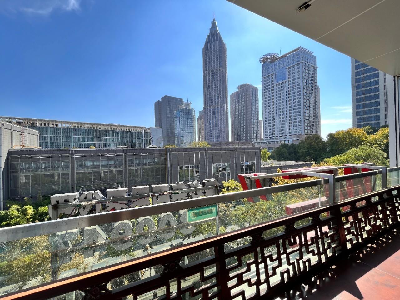 德必长江we面积400平