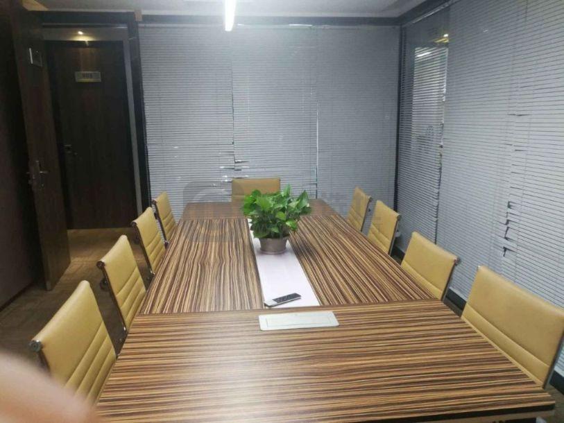 鸿信大厦面积70平