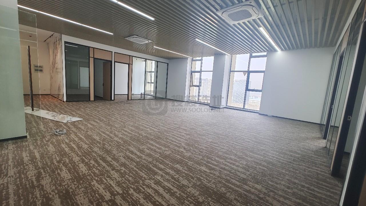 佳强大厦面积242平